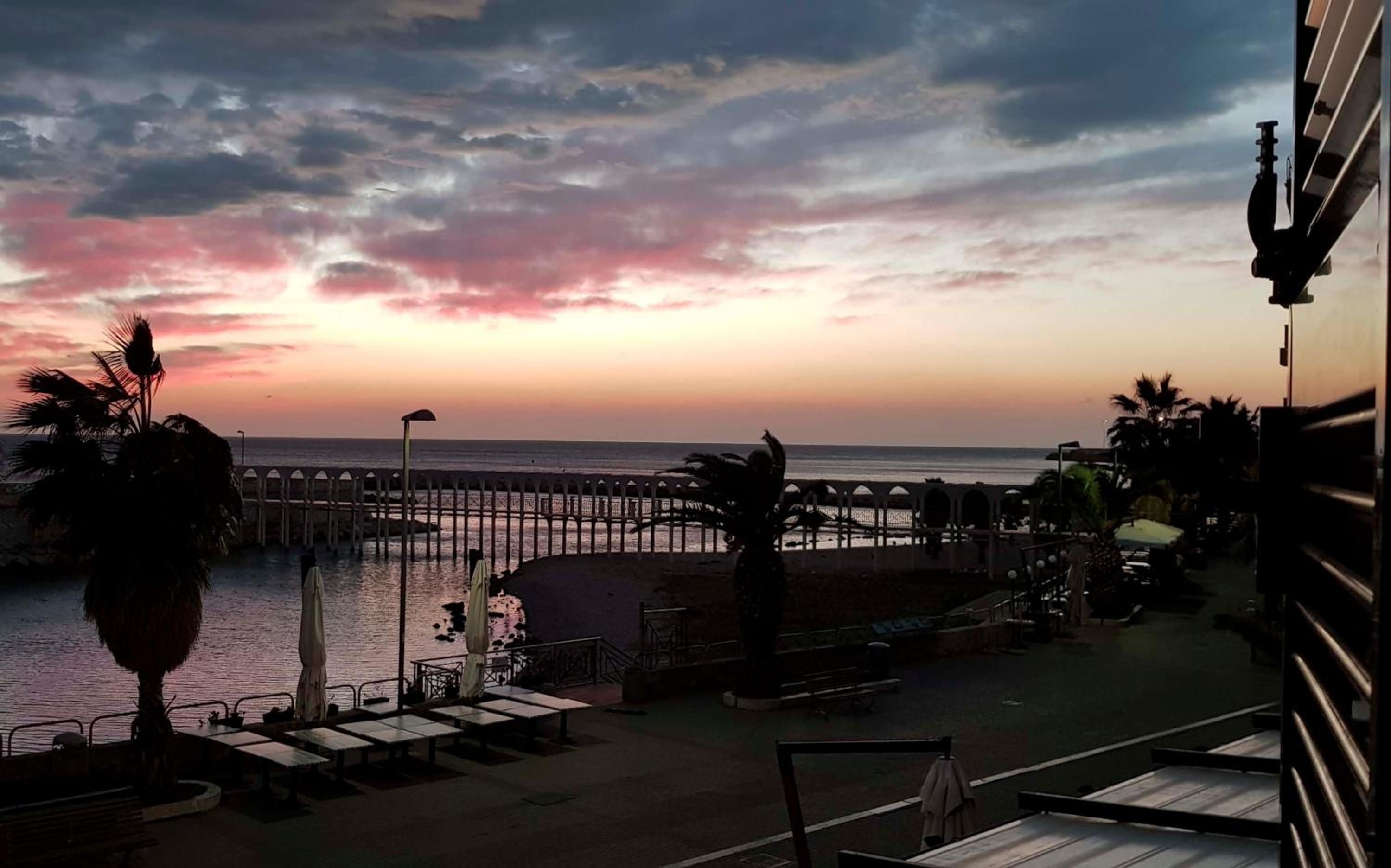 Apartment with Sea View - Photo 29