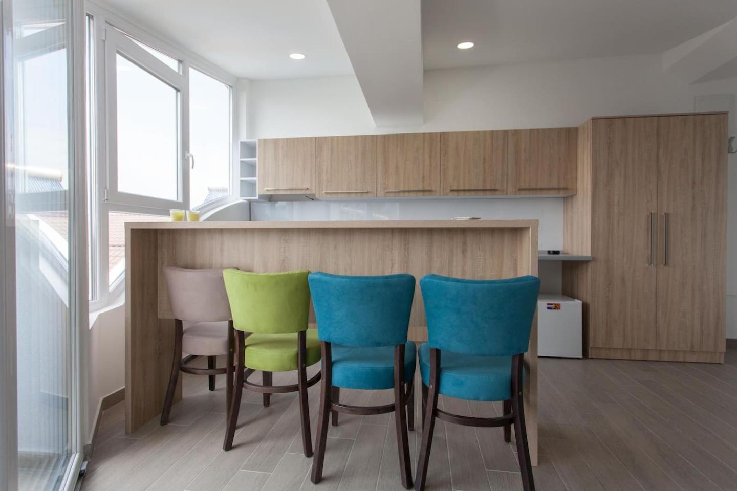 Apartment with Lake View - Top Floor - Photo 22