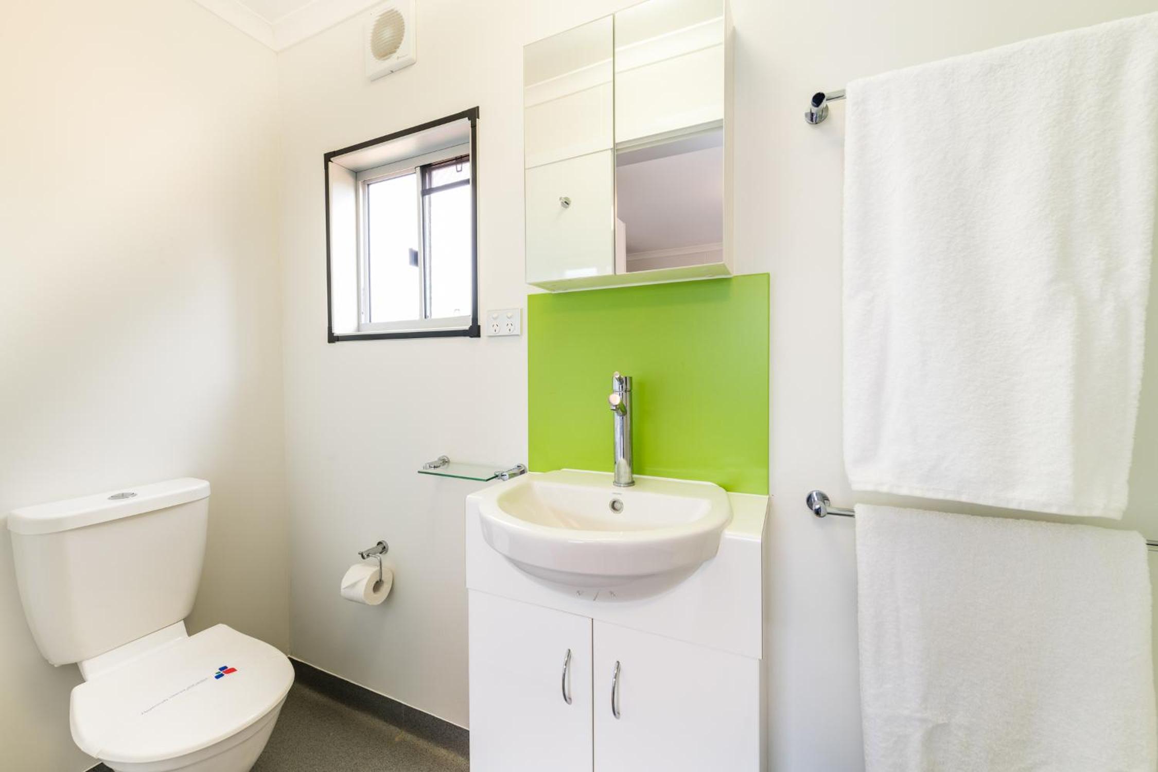 Budget Double Room - Photo 2