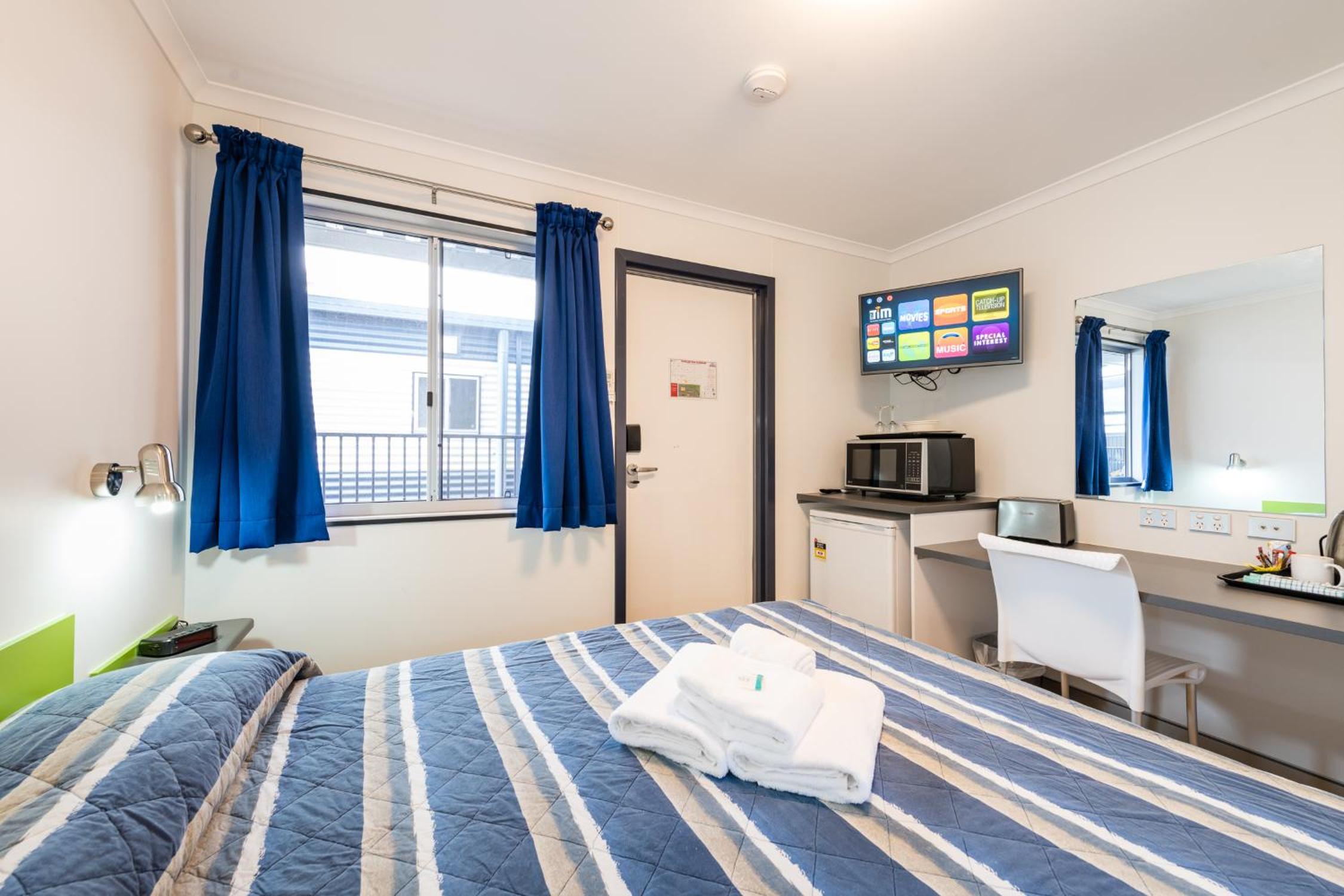 Budget Double Room - Photo 1