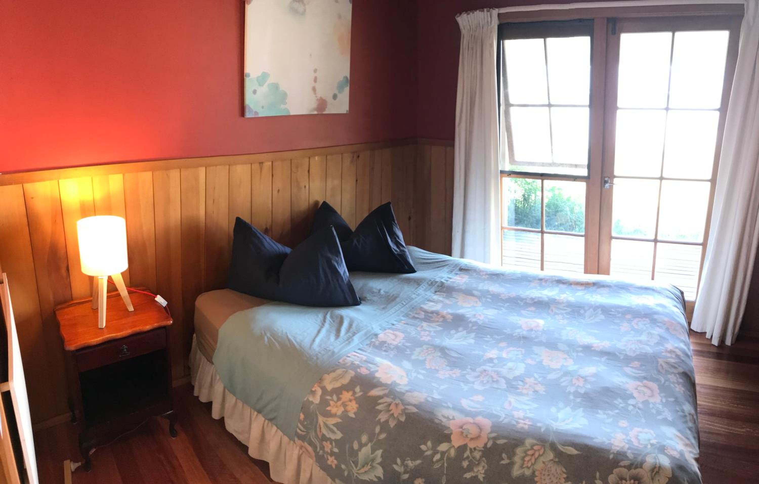 Double Room with Shared Bathroom (Backpacker style) photo 1