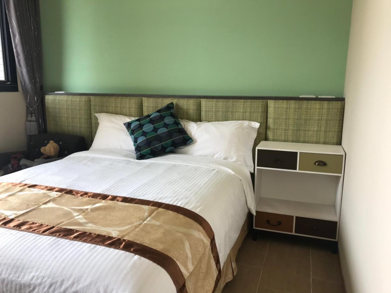 Double Room with Balcony - Photo 7