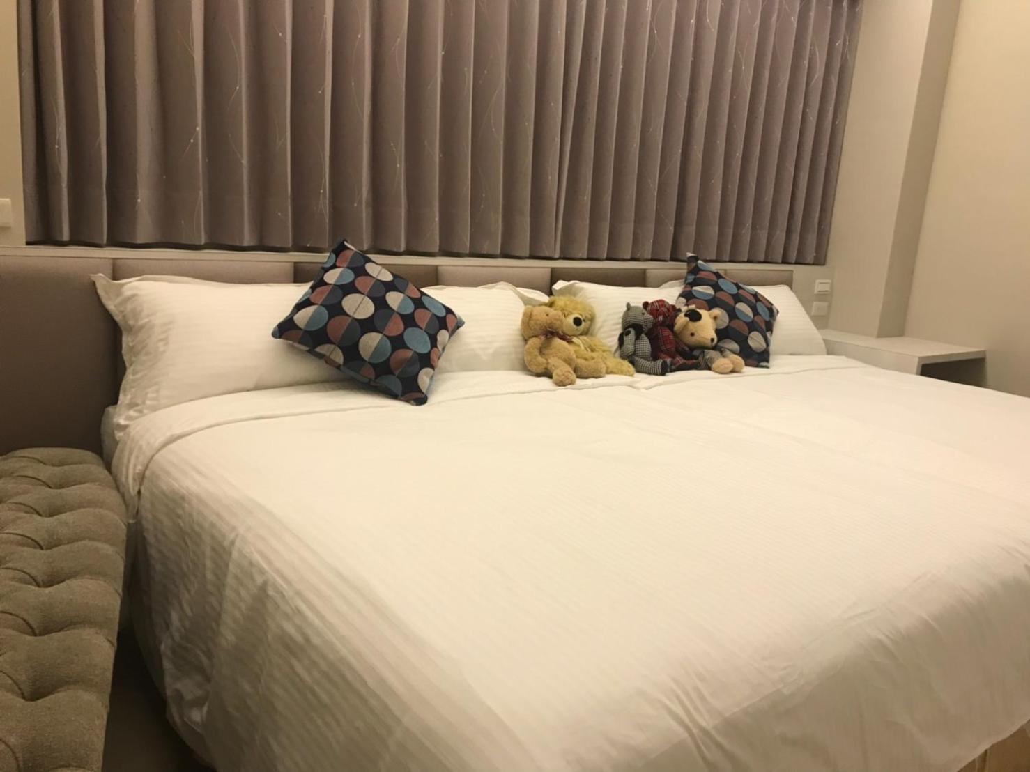 Quadruple Room with Bathroom - Photo 2