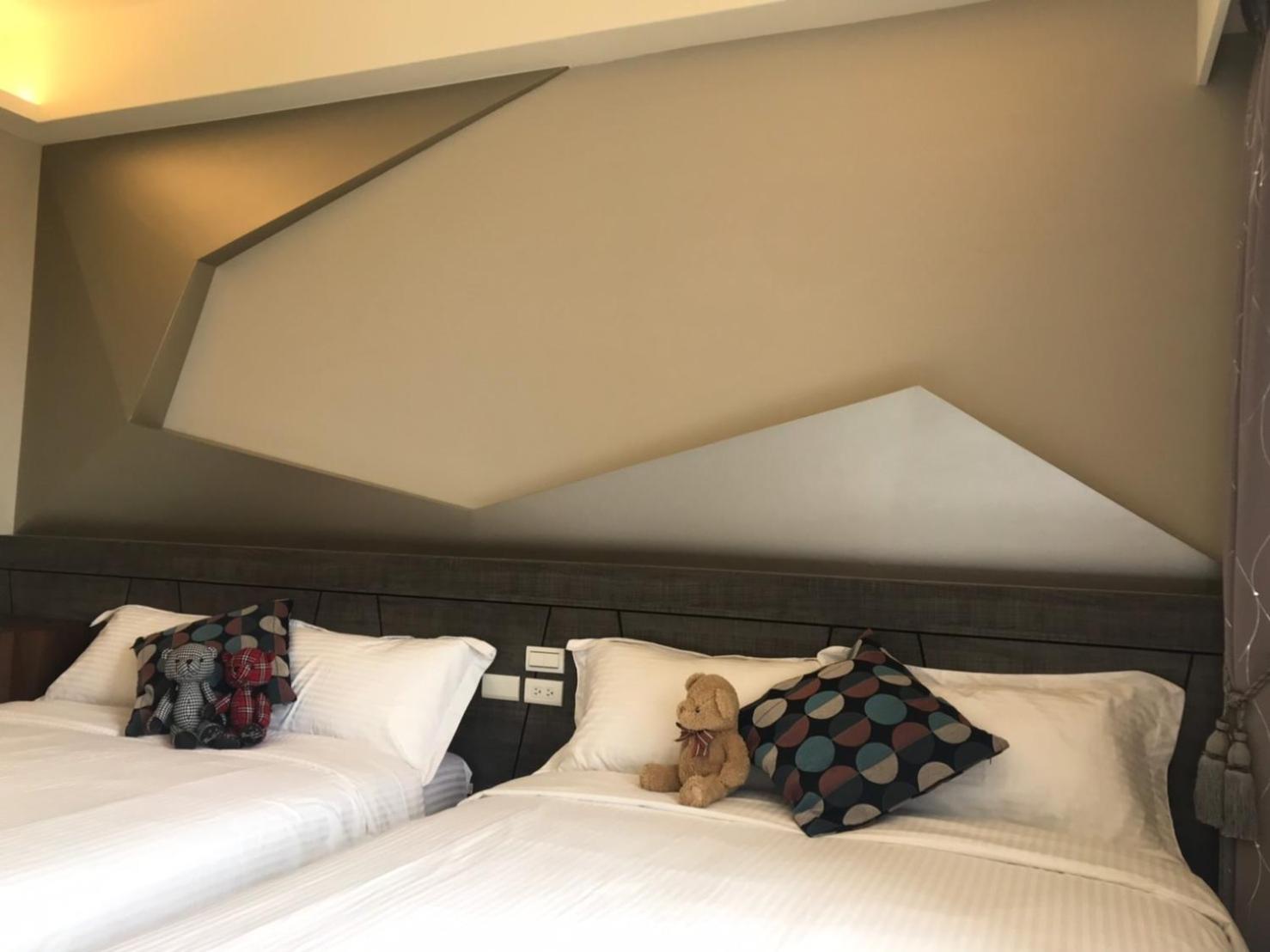 Quadruple Room with Bathroom - Photo 4