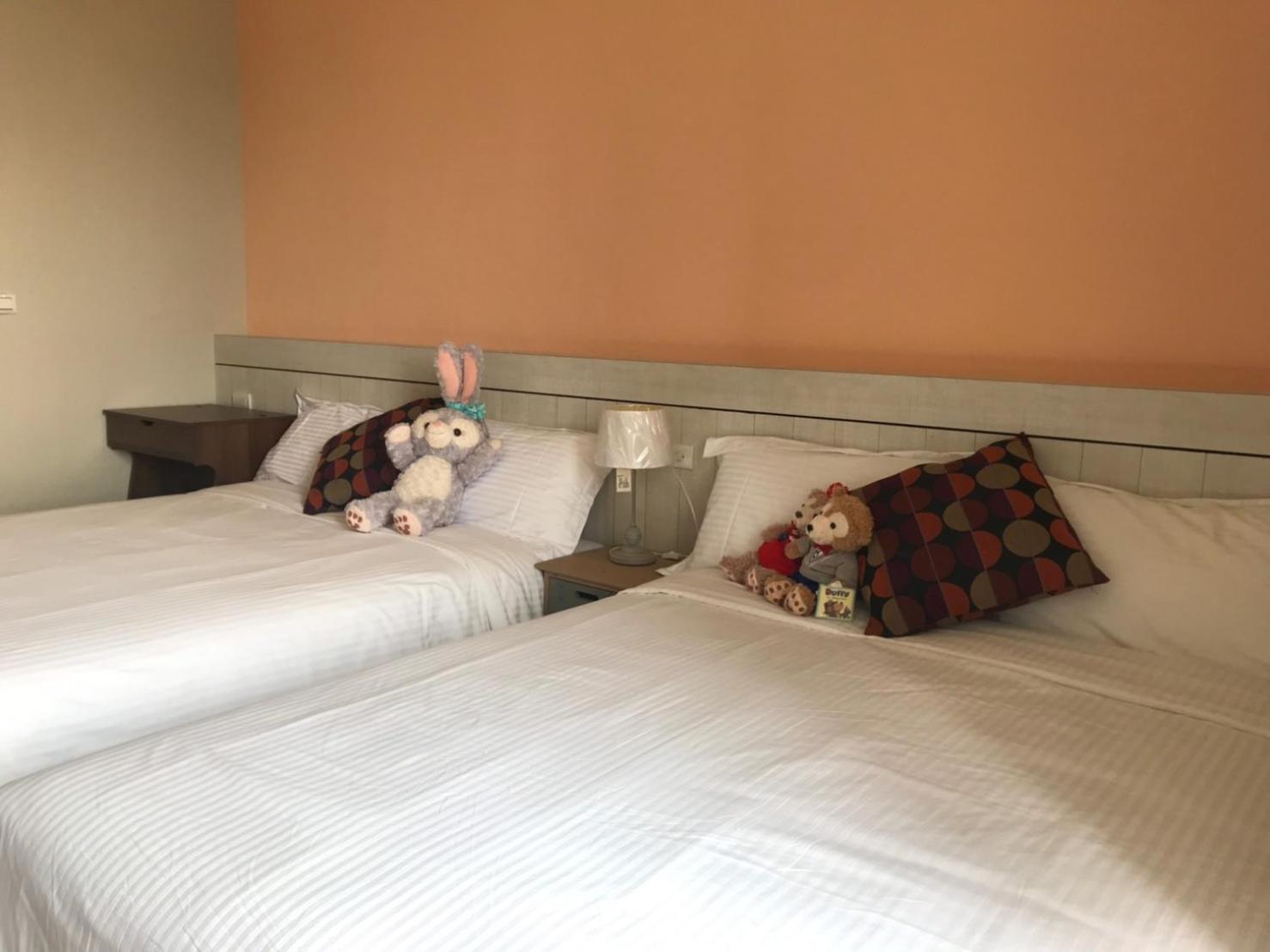 Quadruple Room with Bathroom - Photo 6