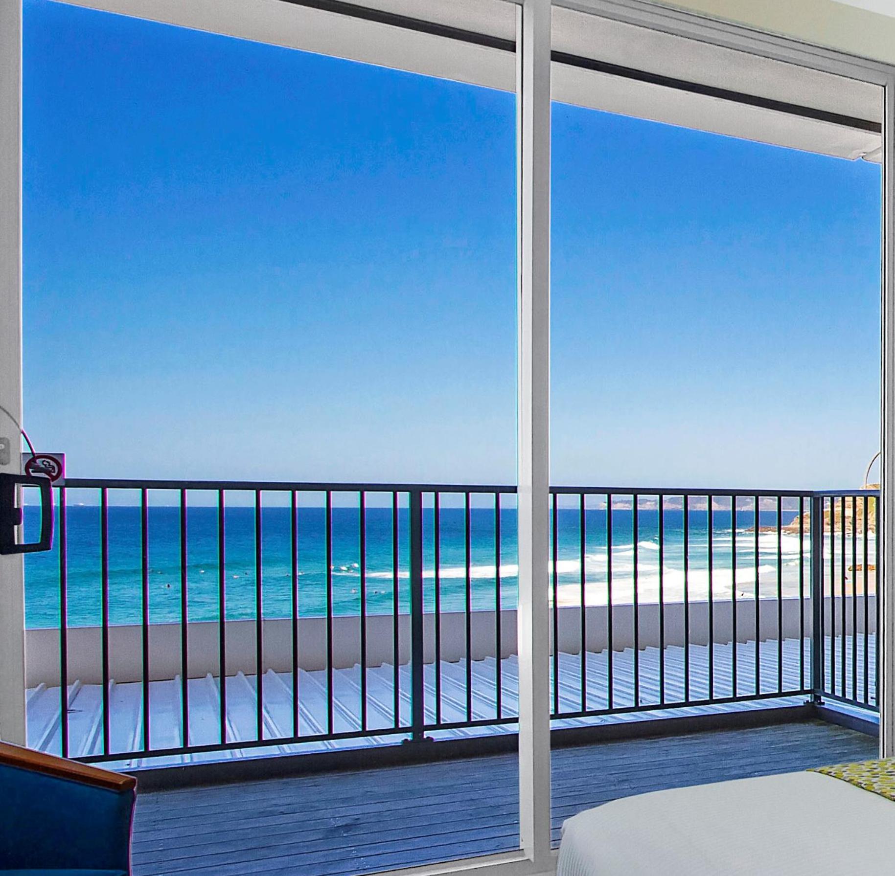 Queen Room with Low Ocean View - Balcony photo 3