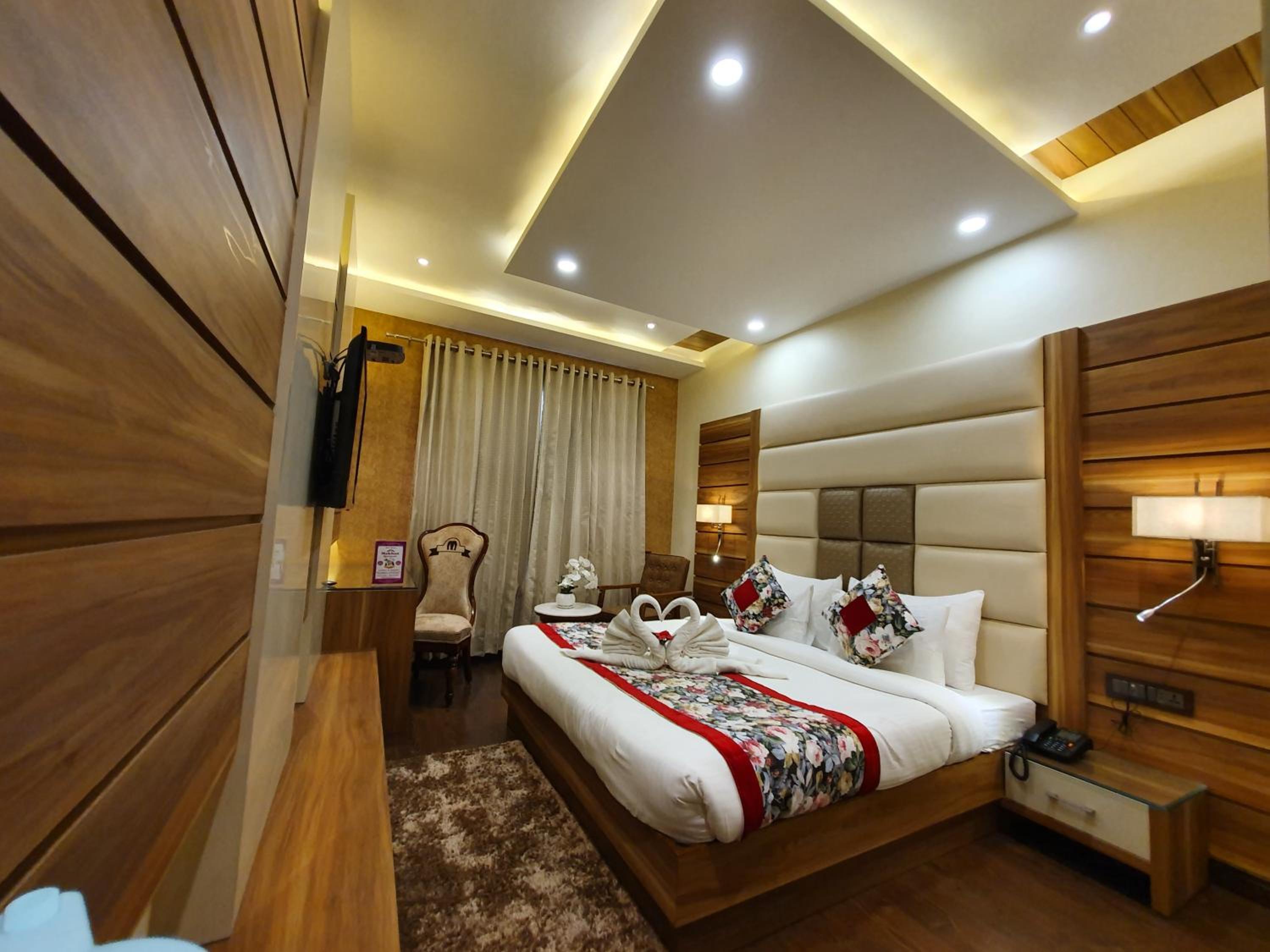 Superior King Room