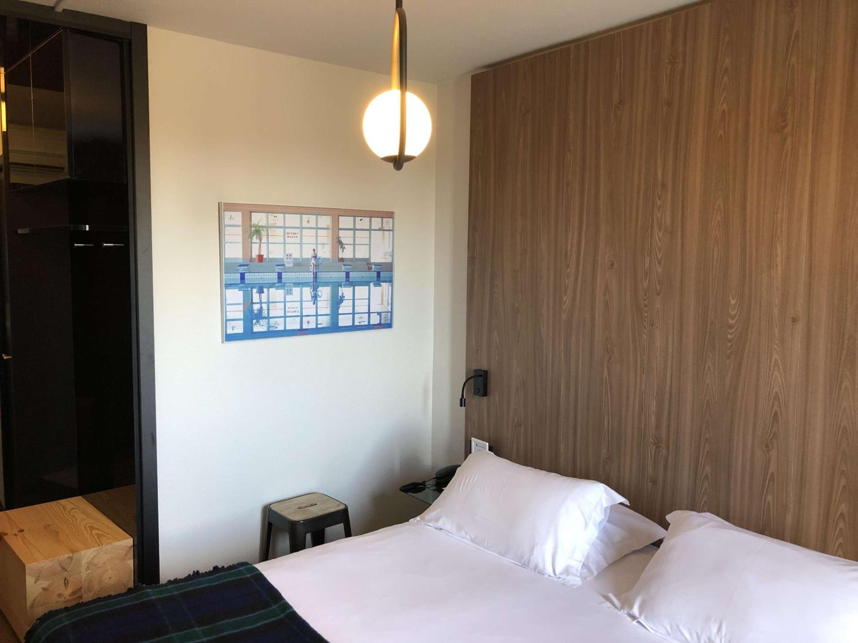 Executive Queen Room - Photo 1