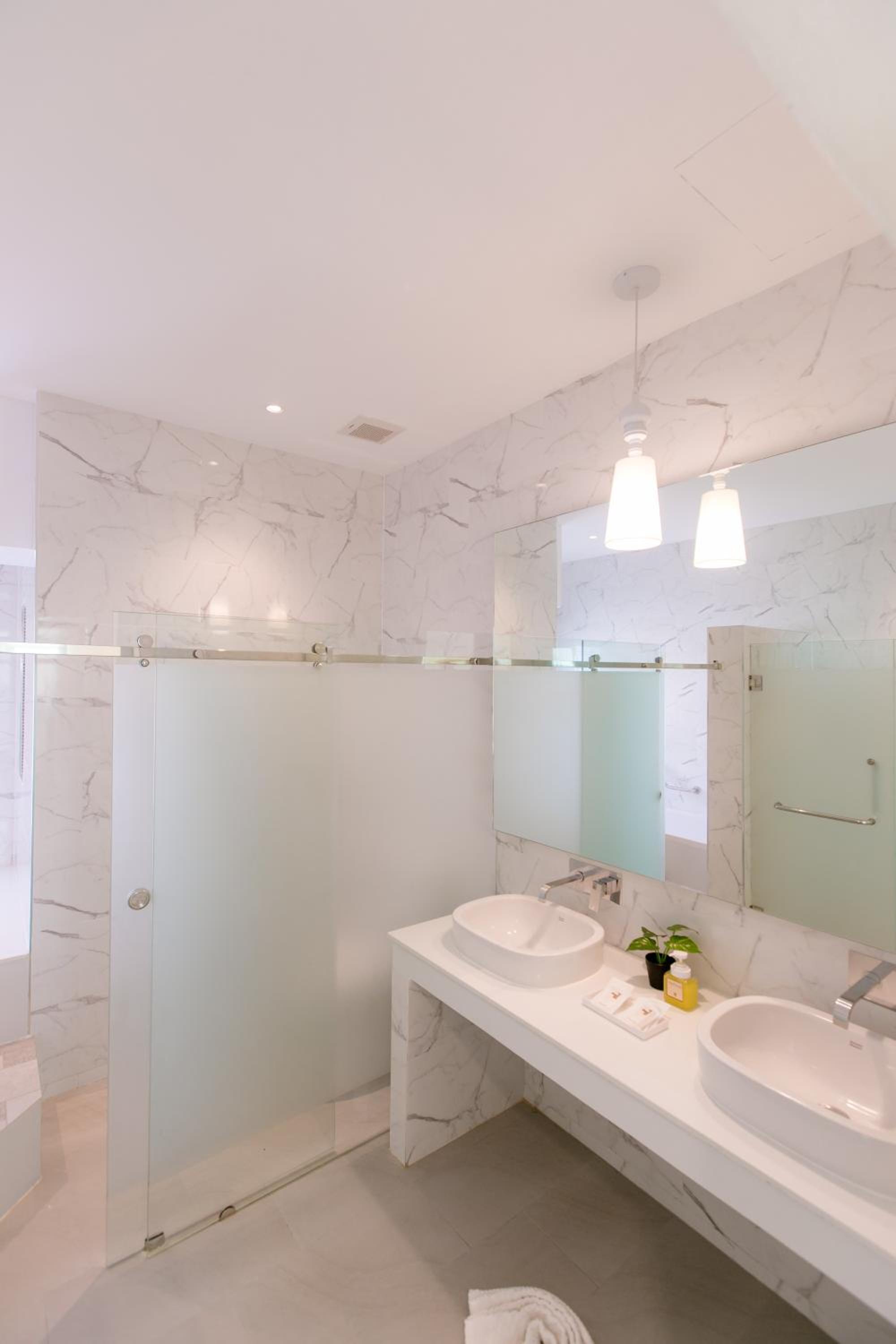Family Duplex Suite - Photo 3