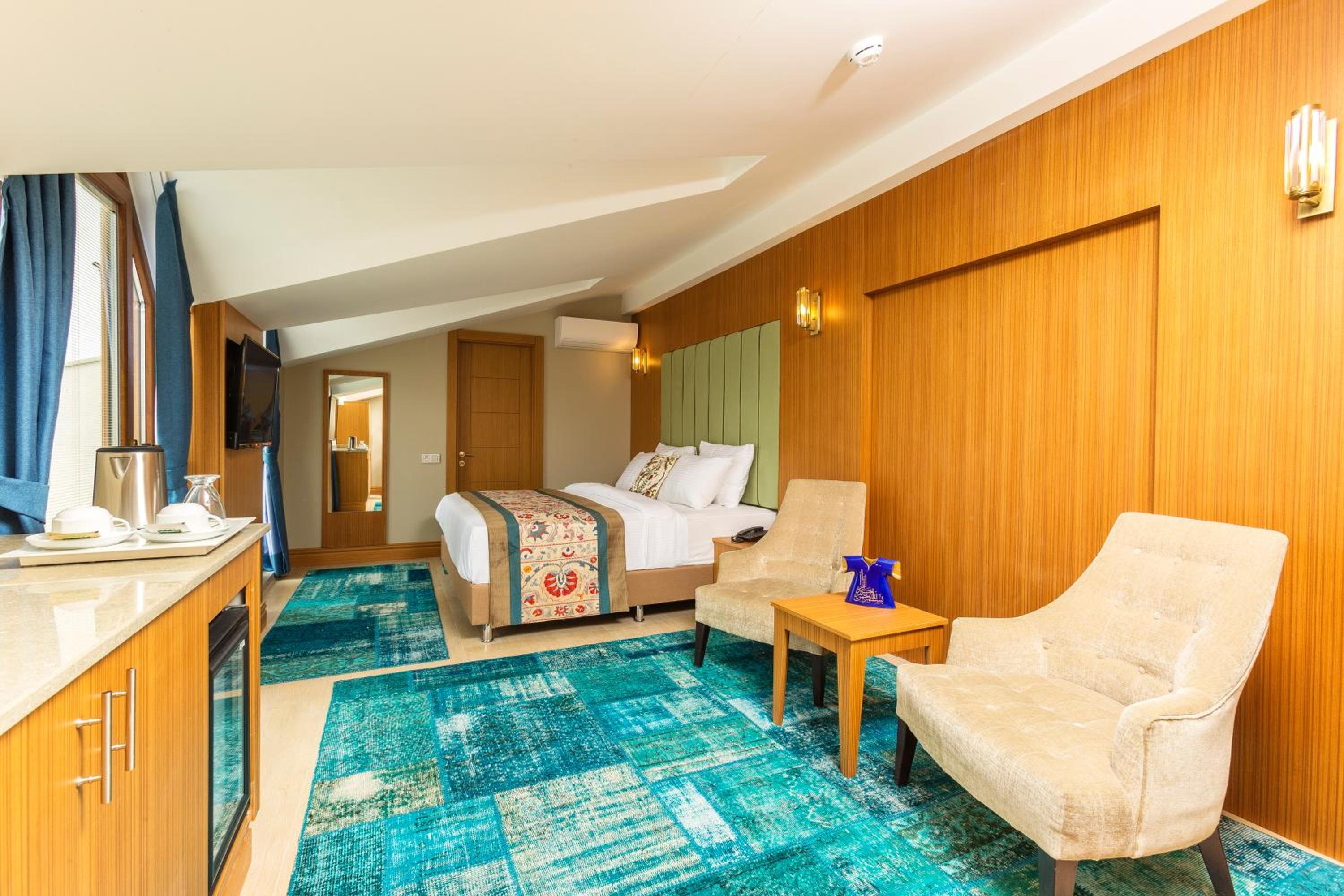 Deluxe Double Room with Balcony and Sea View photo 1
