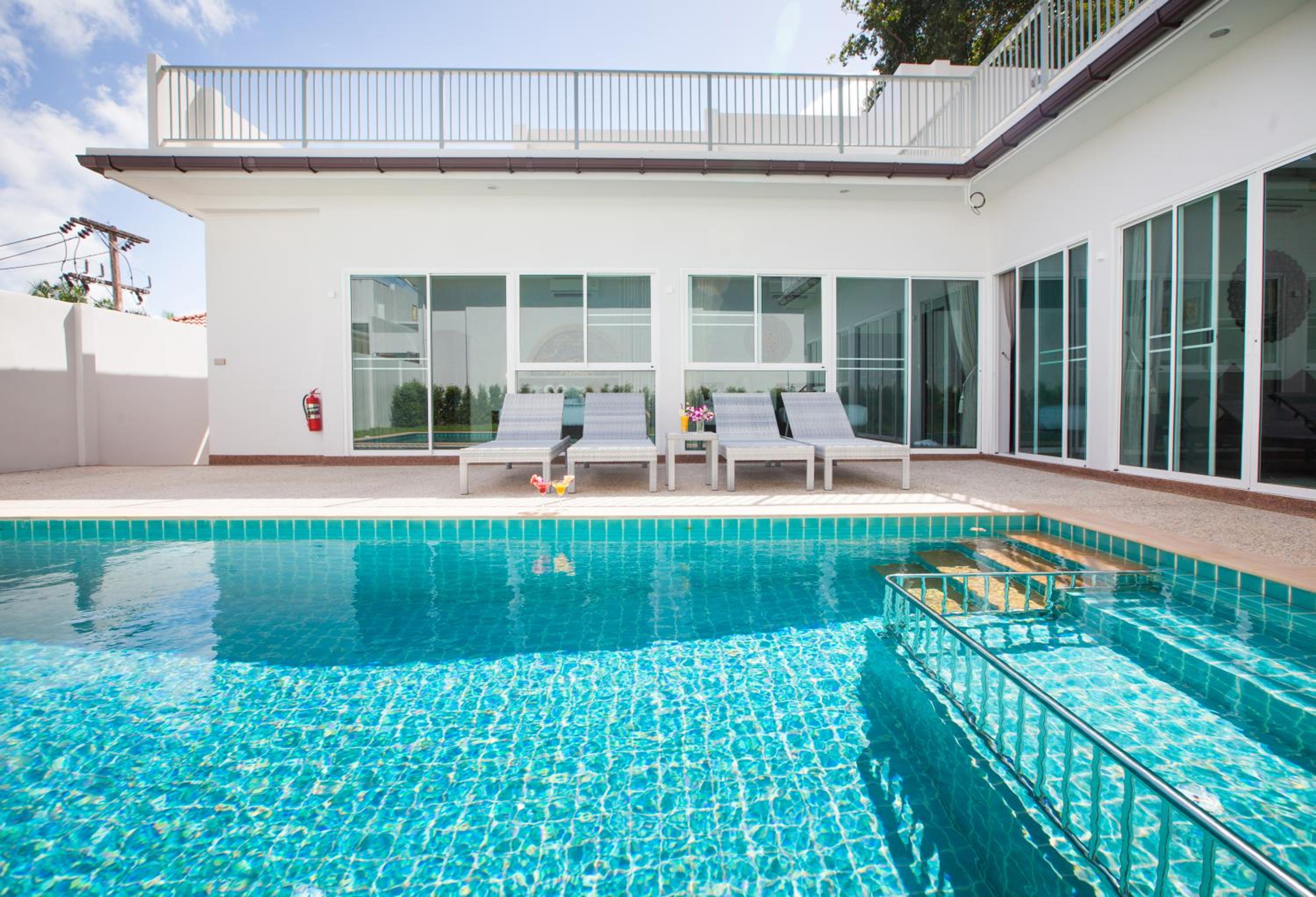 Villa with Private Pool photo 2
