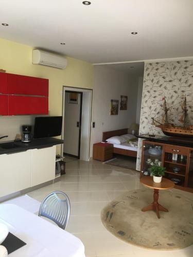Studio Apartment with Sea View photo 3