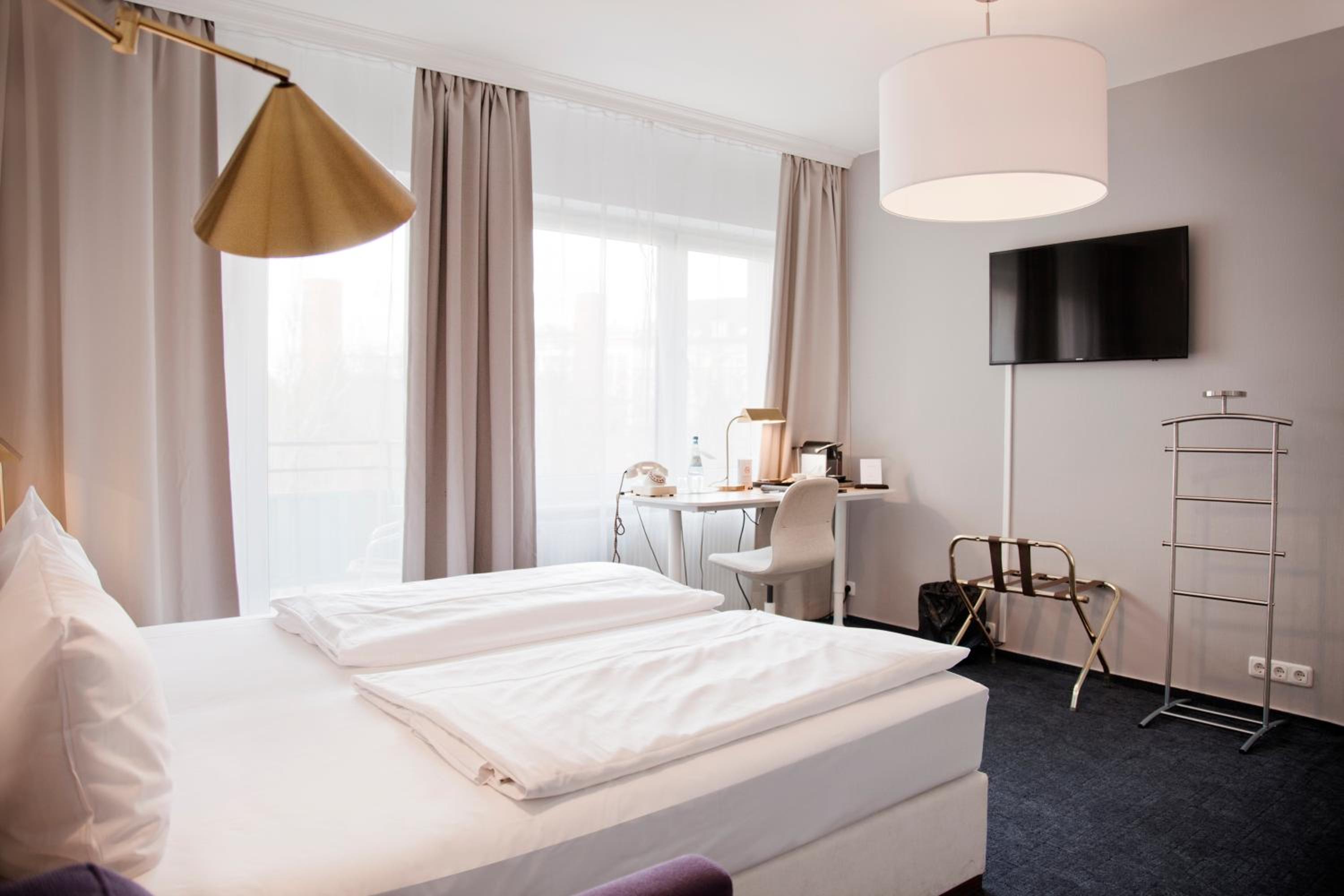 Comfort Double Room with Balcony and Extra Bed photo 1