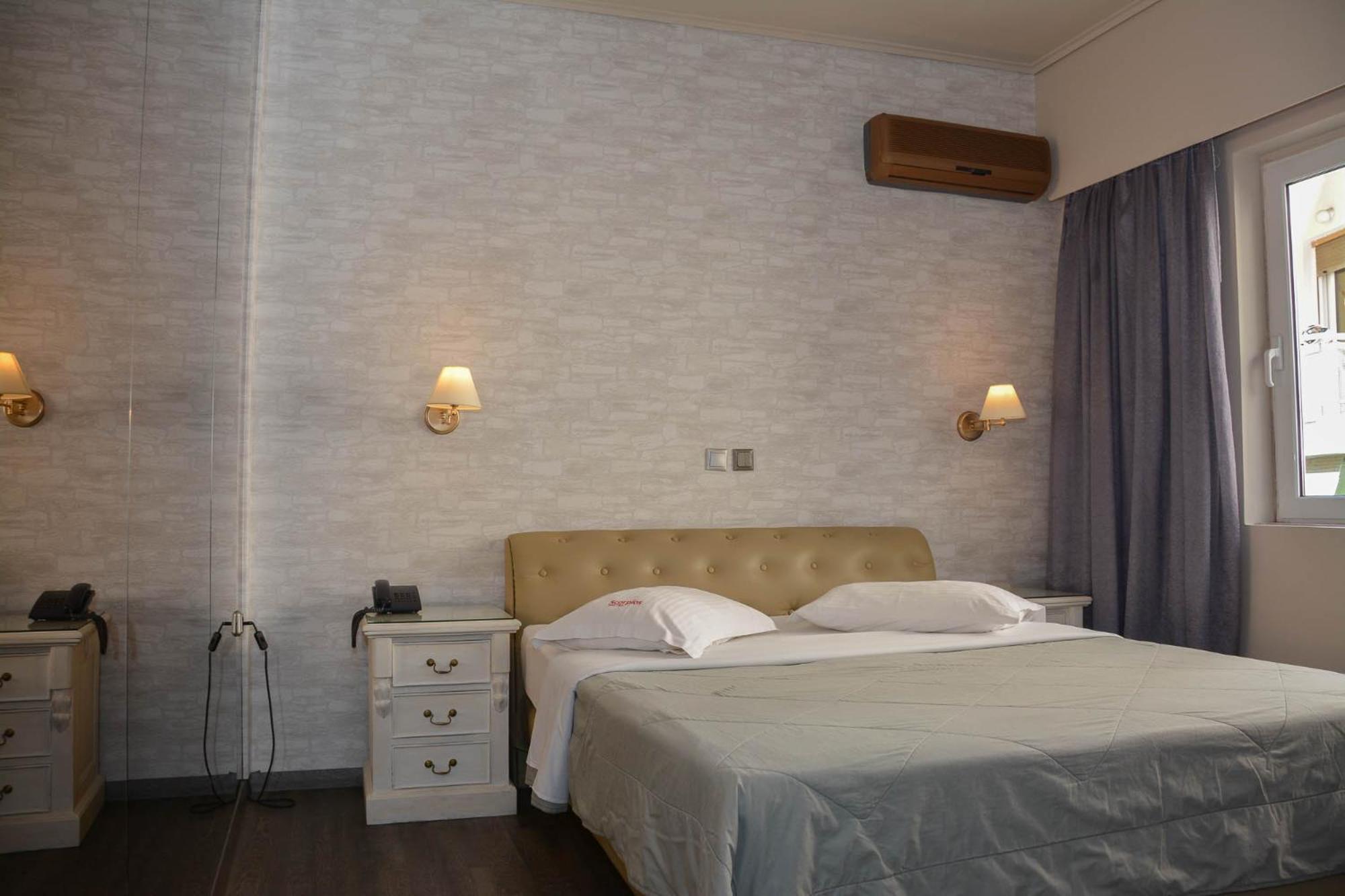 Standard Double or Twin Room photo 3