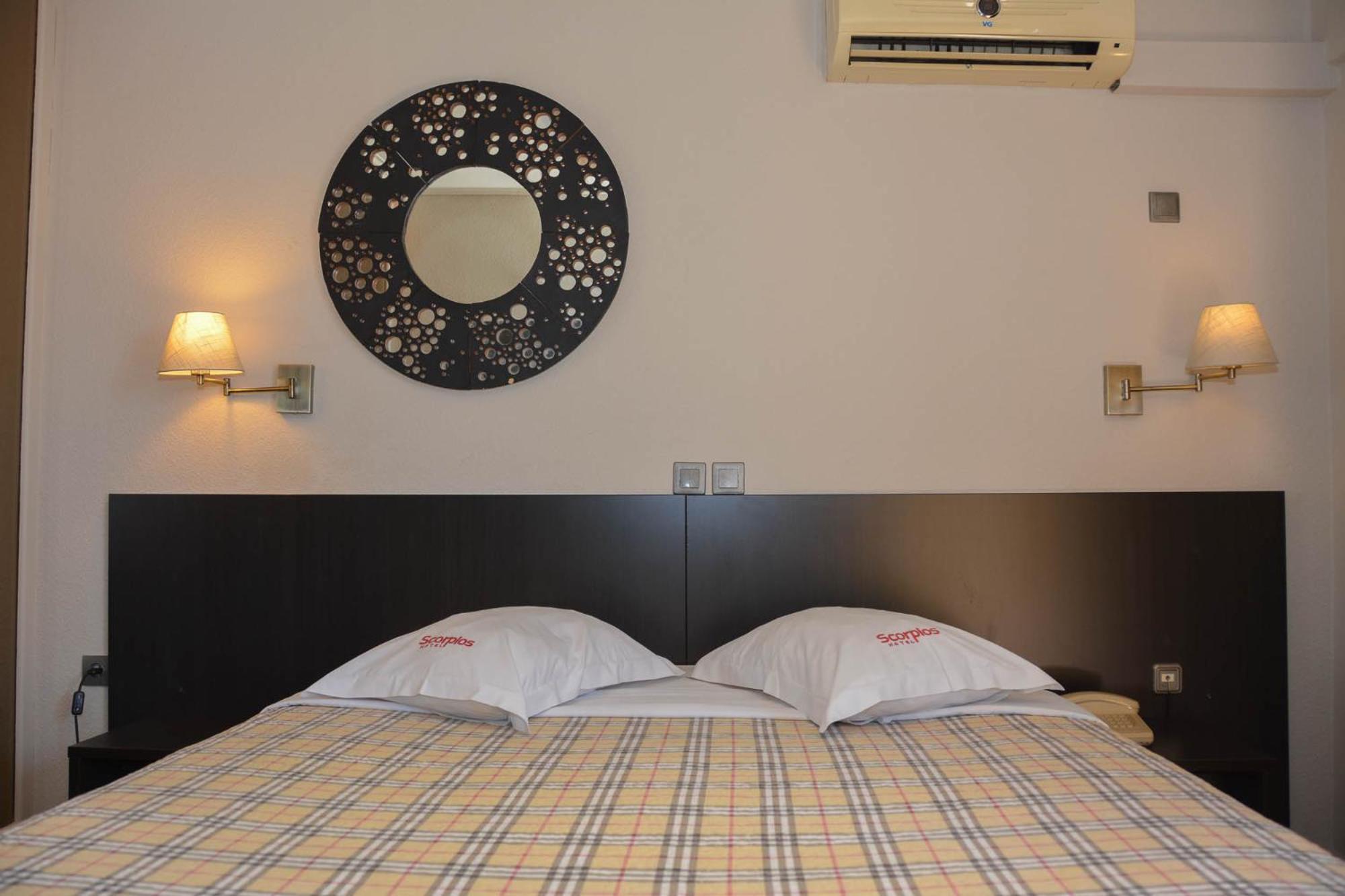 Economy Double or Twin Room with window photo 3