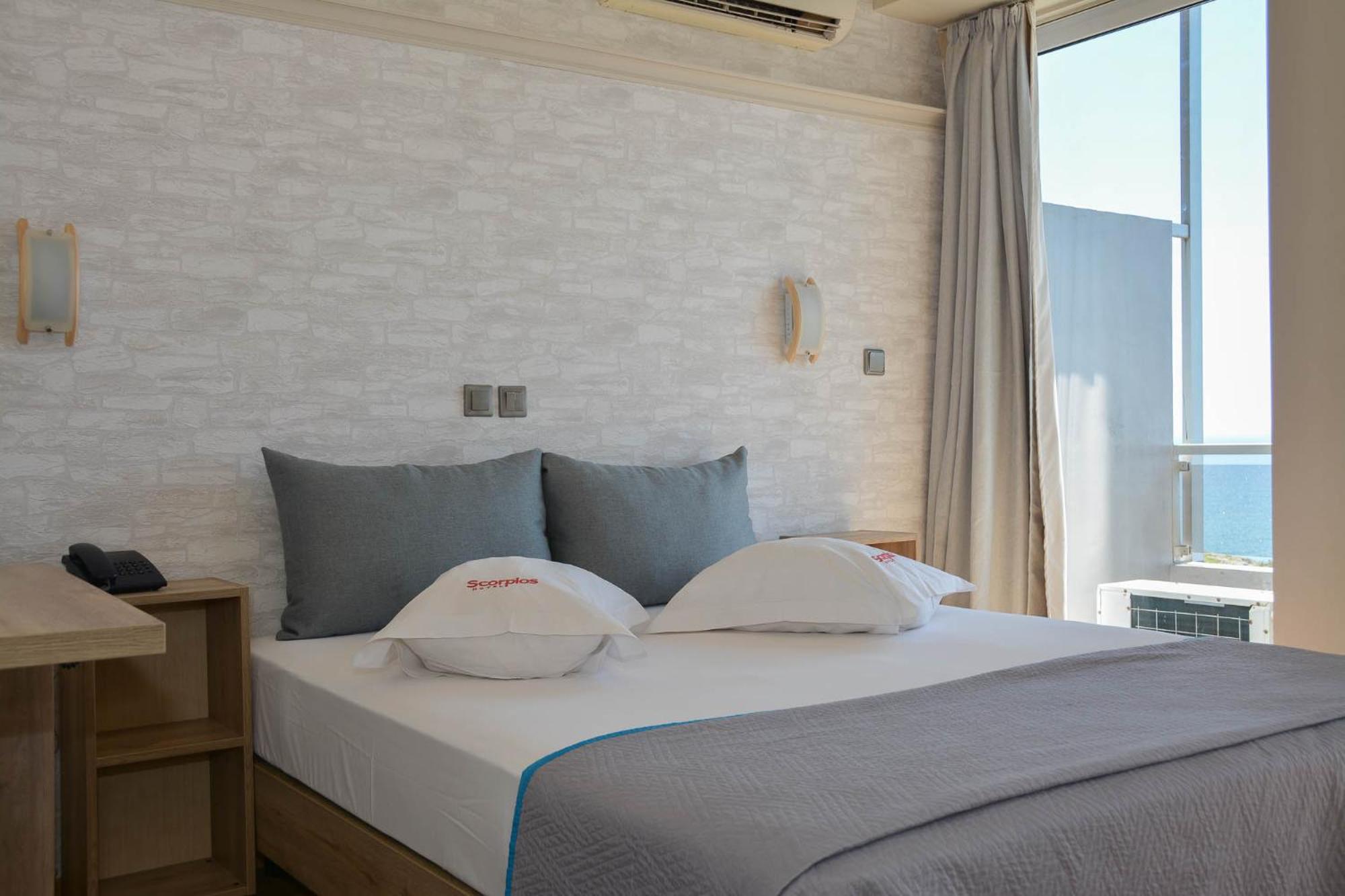 מלון סקורפיוס סי סייד פיראוס — Double room with extra bed and sea view