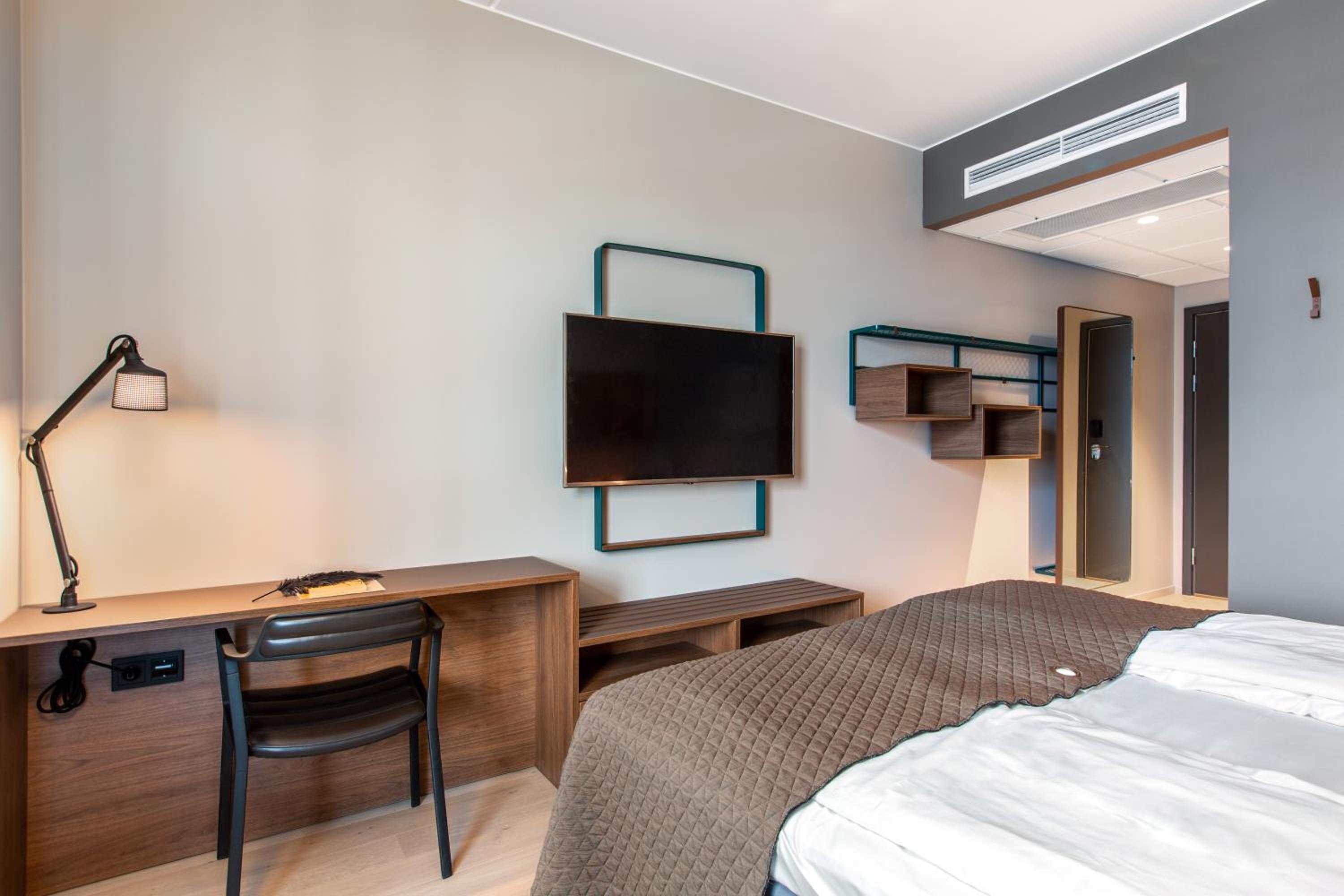 Standard Twin Room - Photo 3