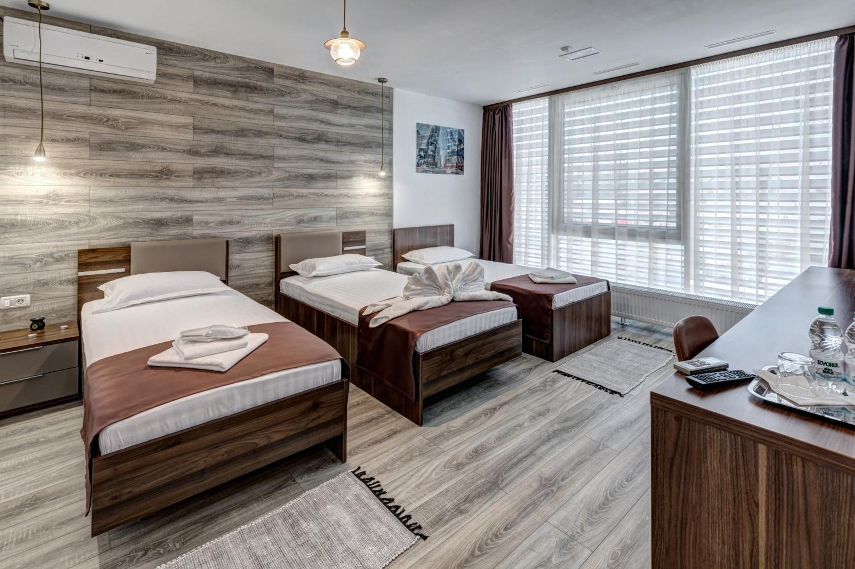 Deluxe Triple Room photo 3