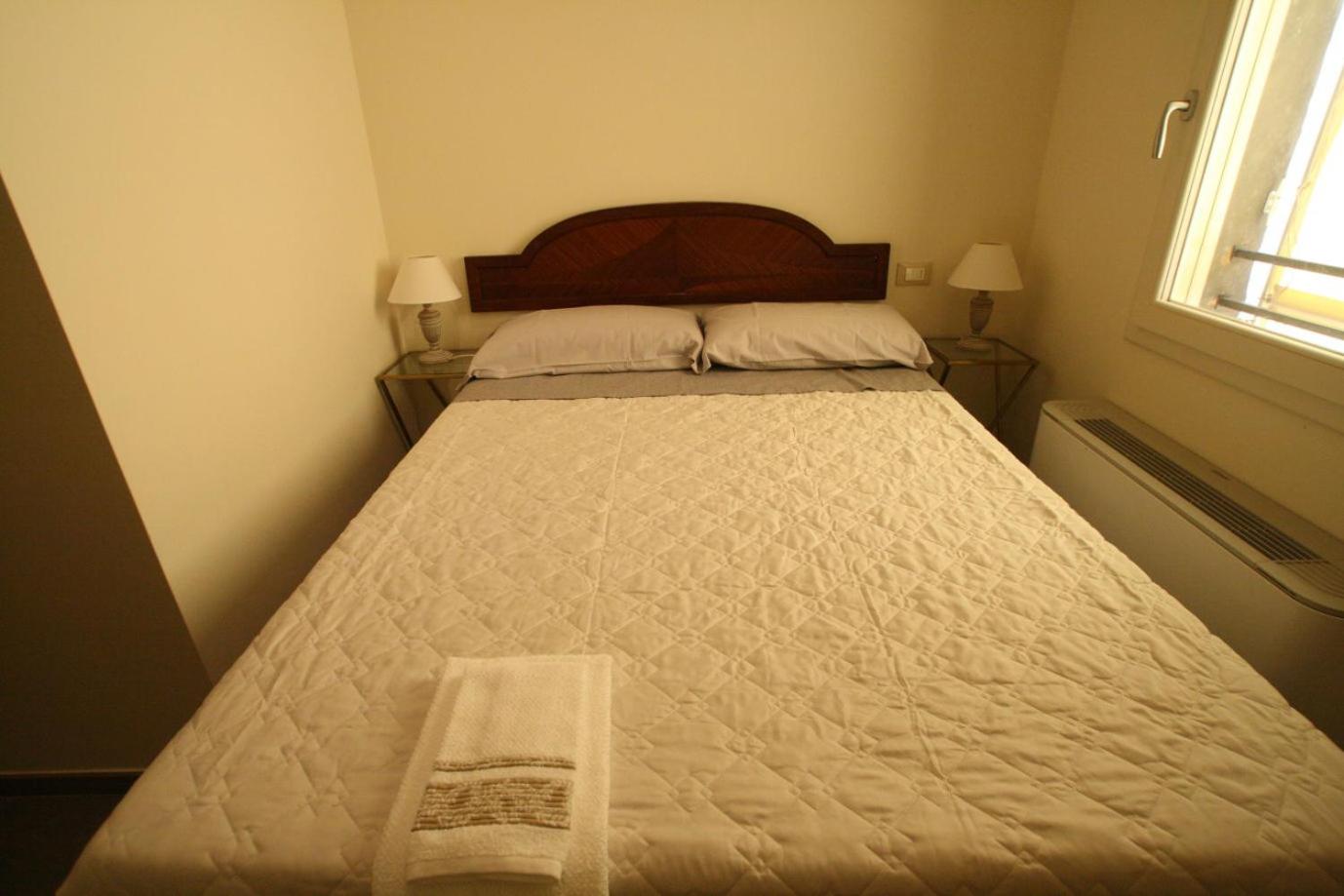 Small Double Room photo 2