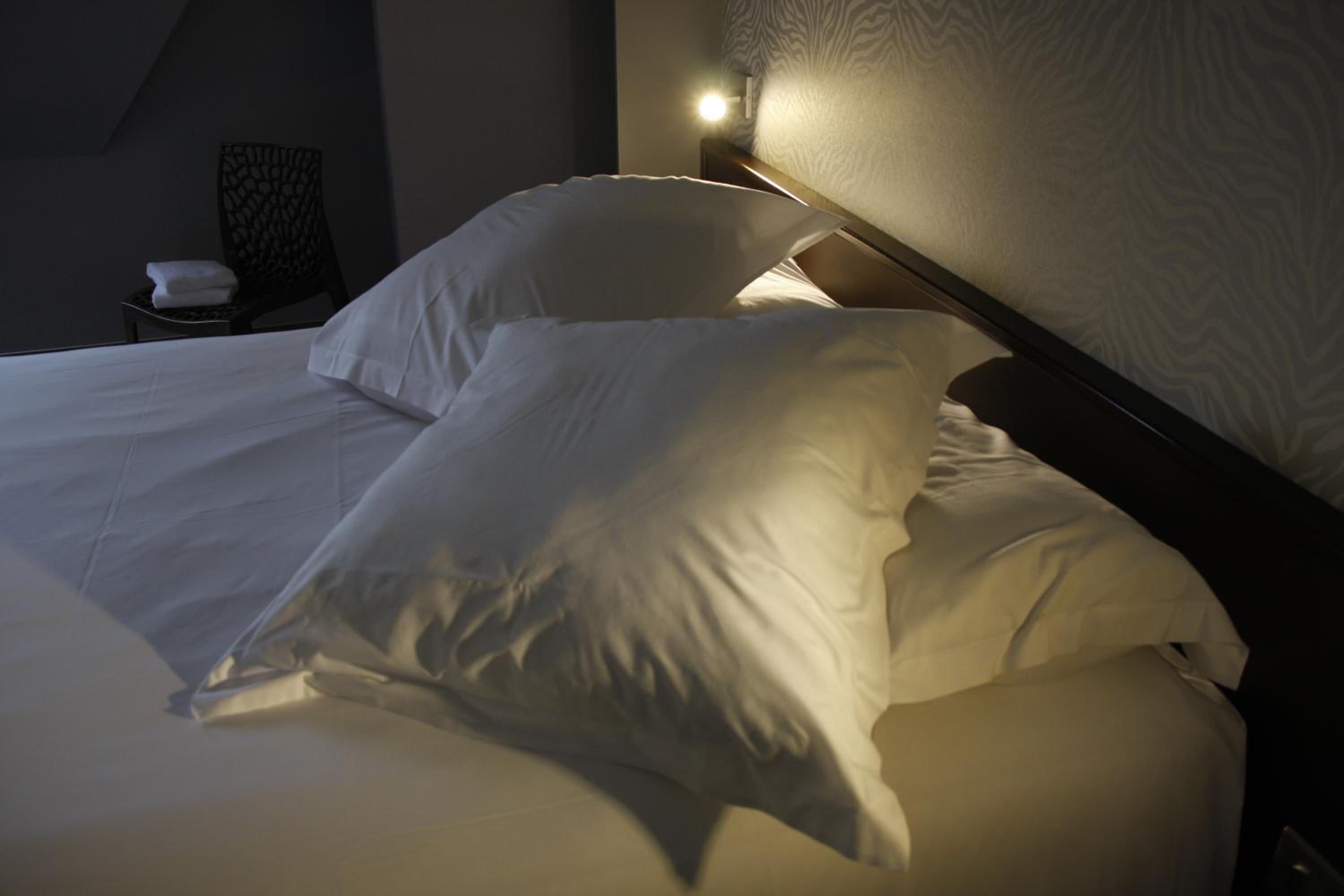 Double Room - Photo 5