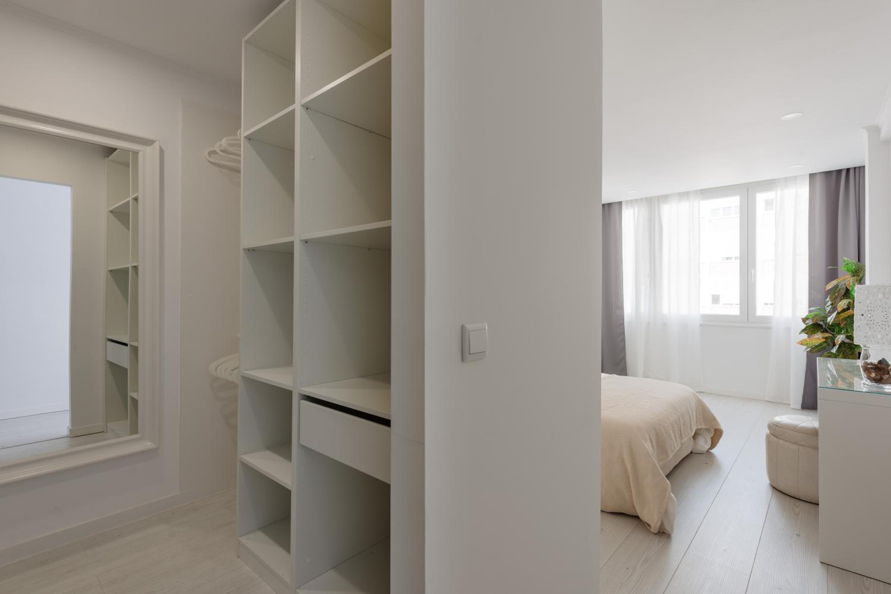 Two-Bedroom Apartment - Photo 38