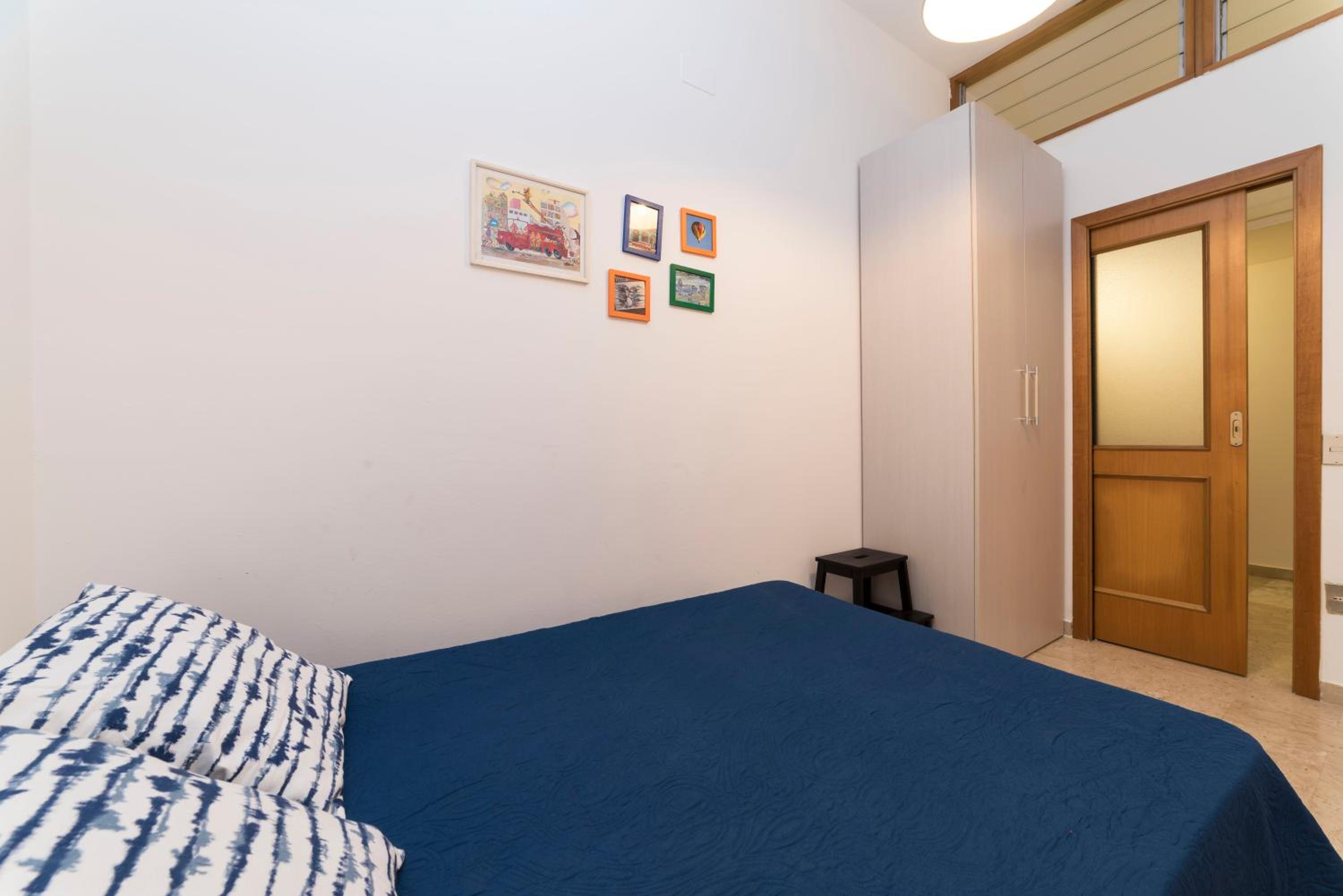 Two-Bedroom House - Split Level - Photo 17