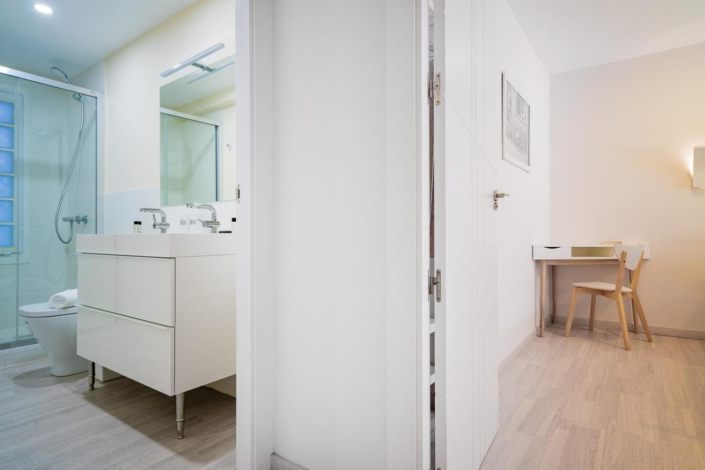 Two-Bedroom Apartment - Photo 26