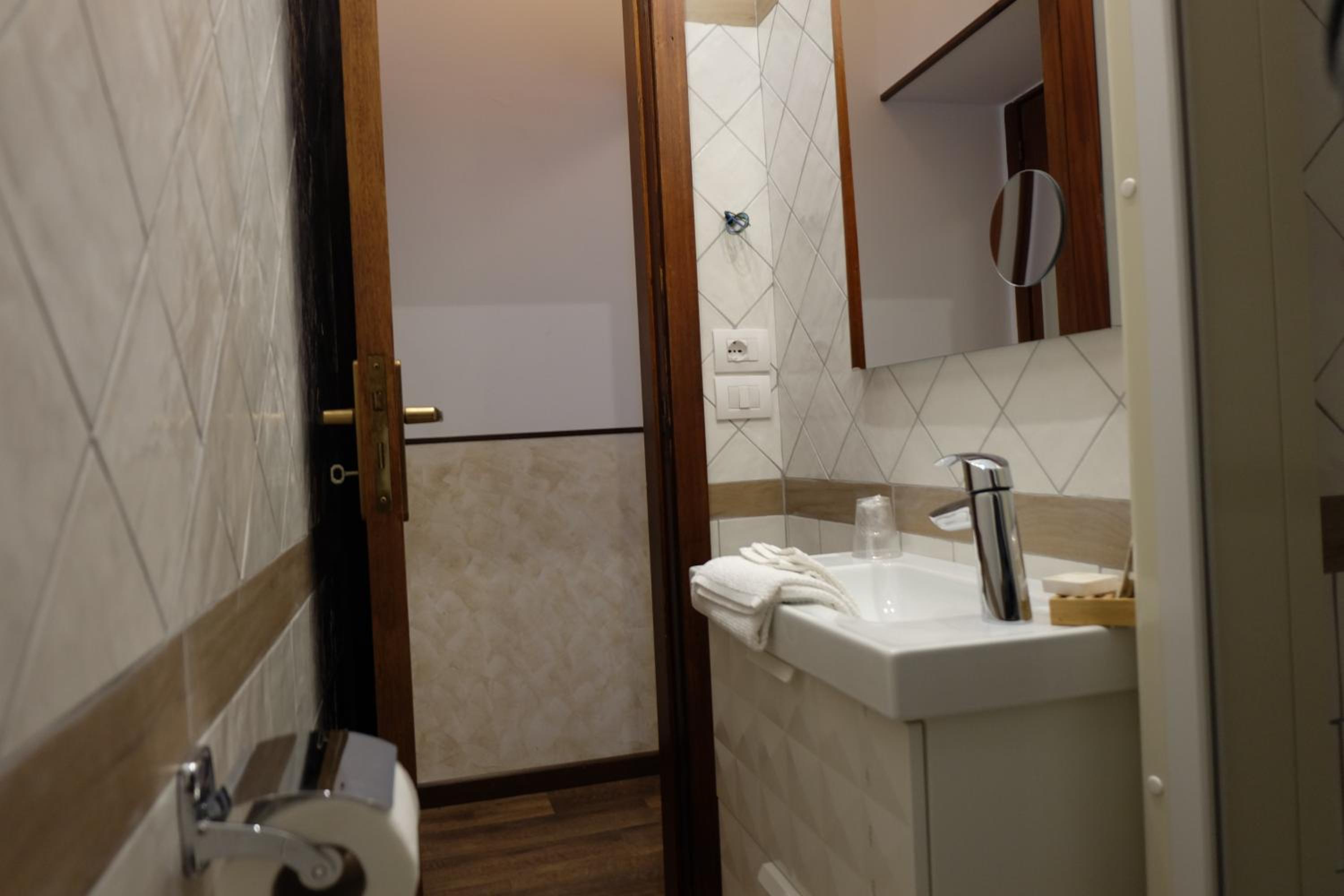 Economy Single Room photo 3