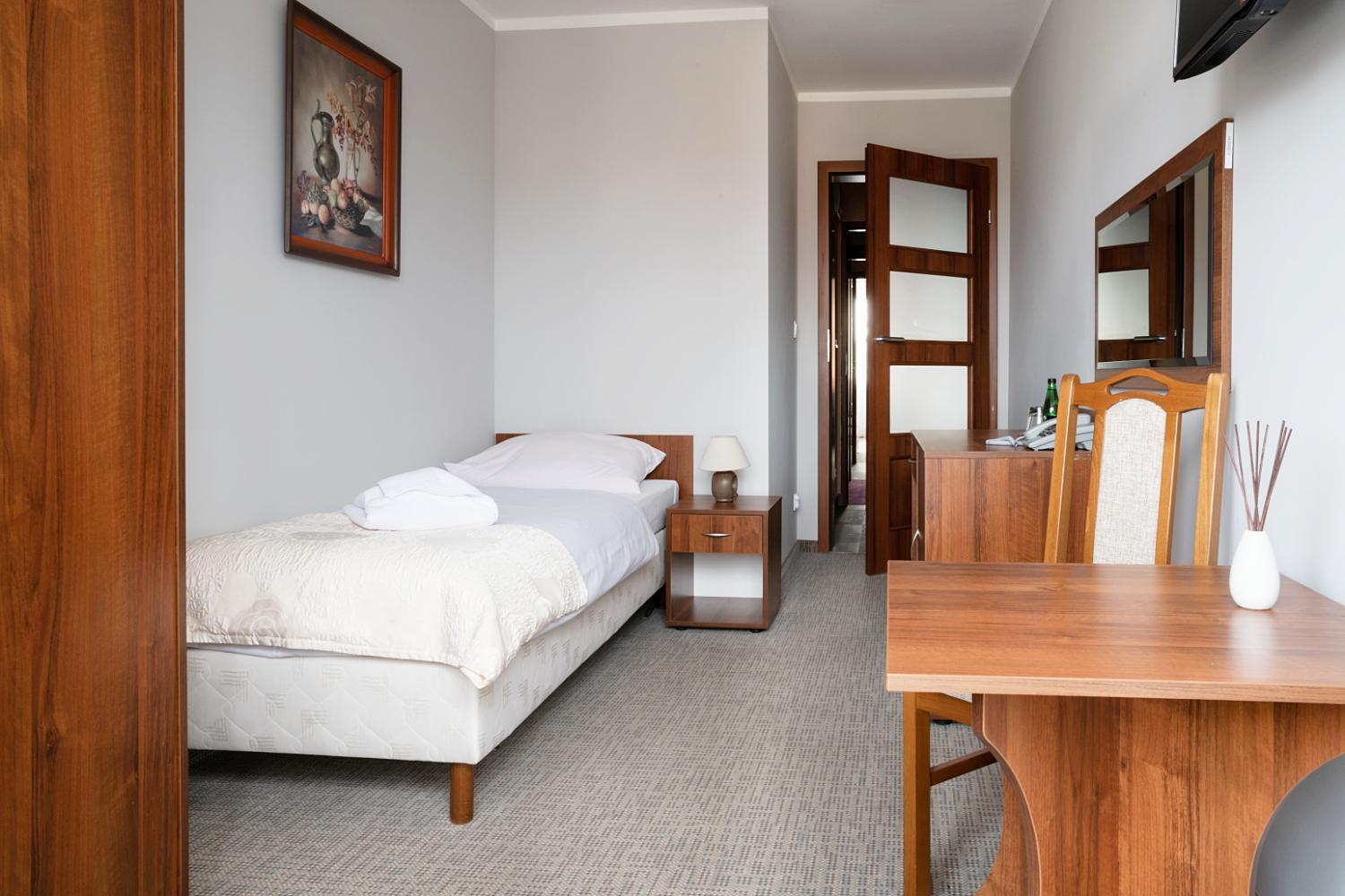 Single Room photo 3