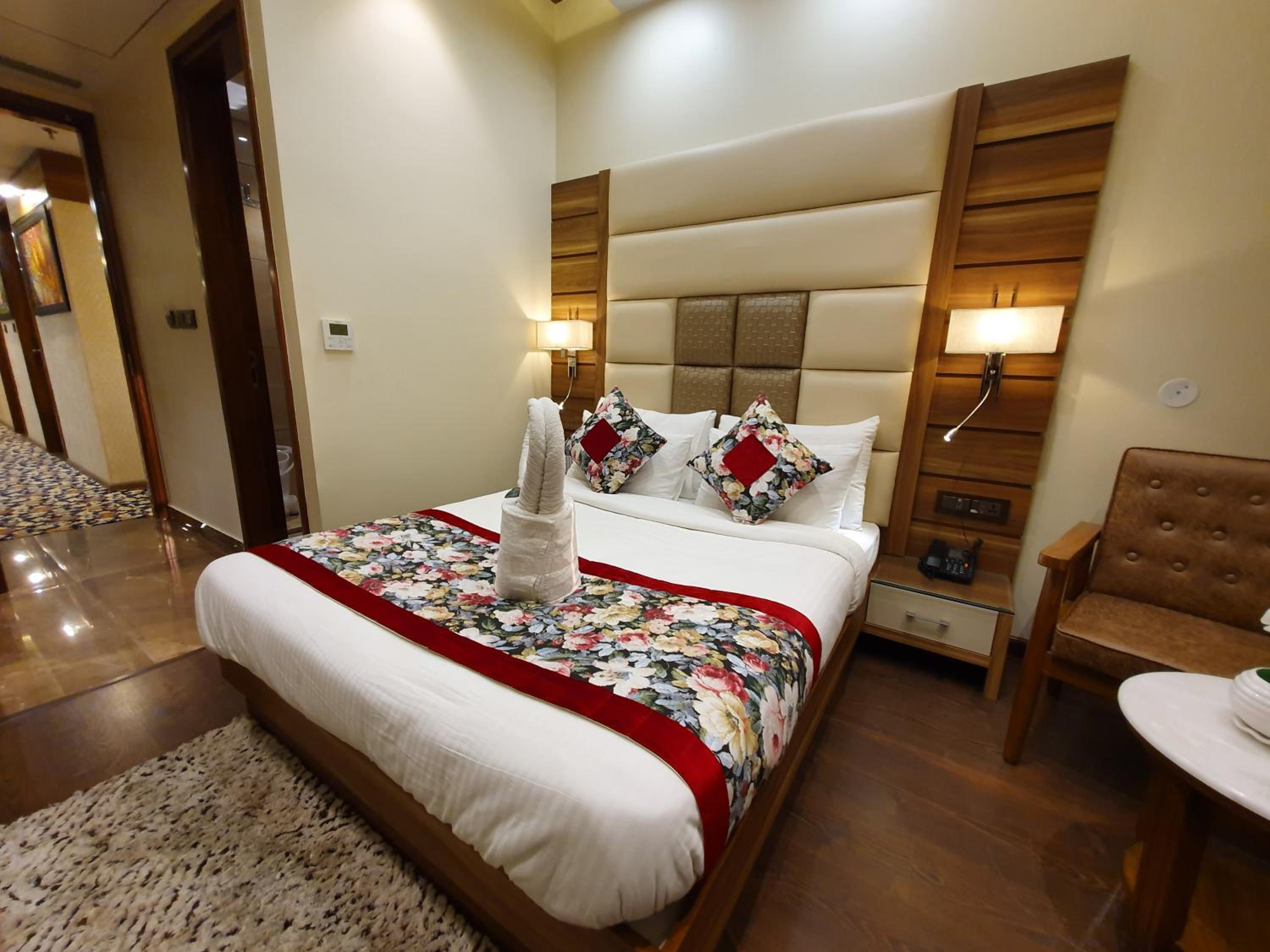 Deluxe Room - Photo 1