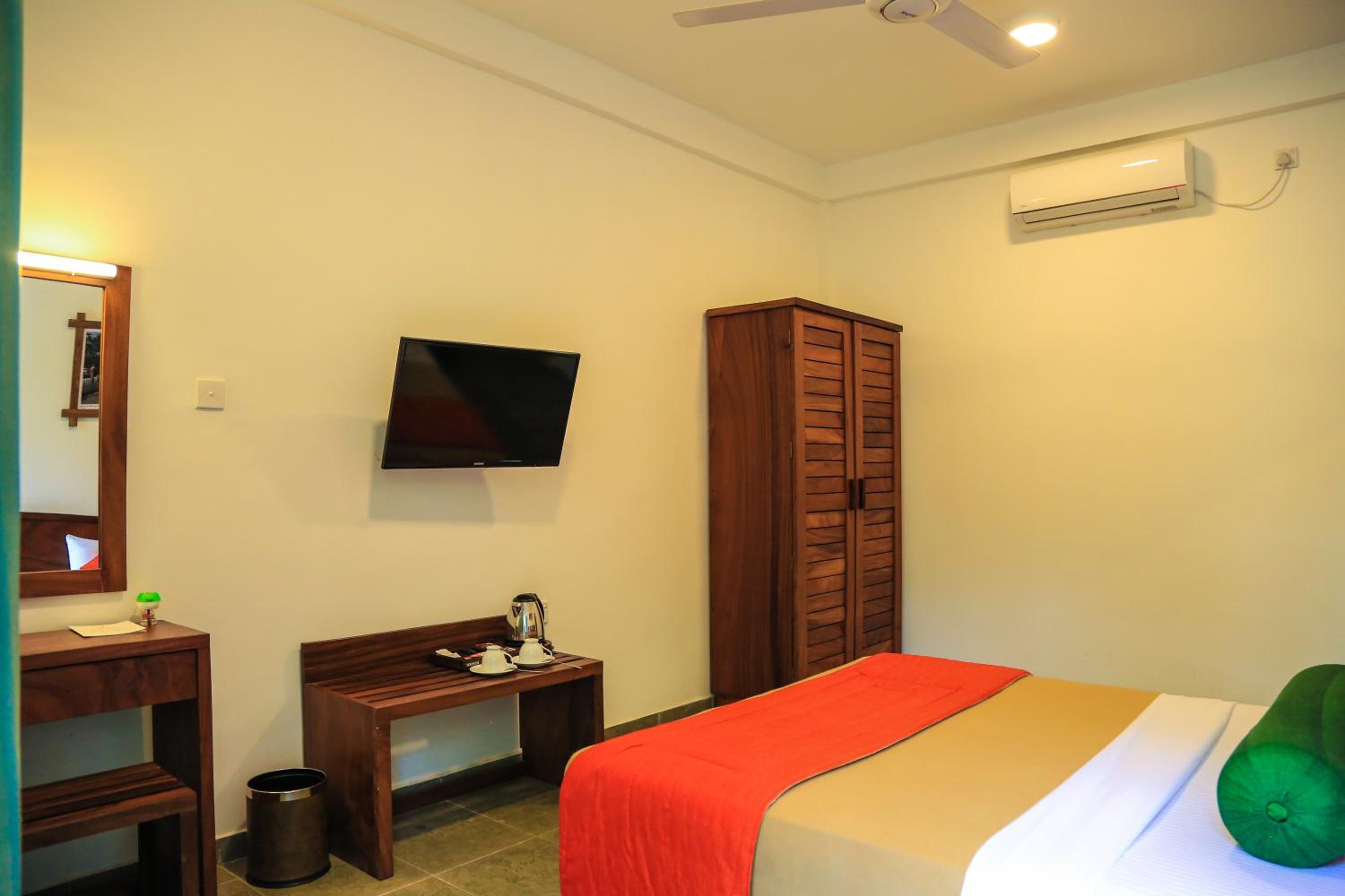 Standard Room photo 2