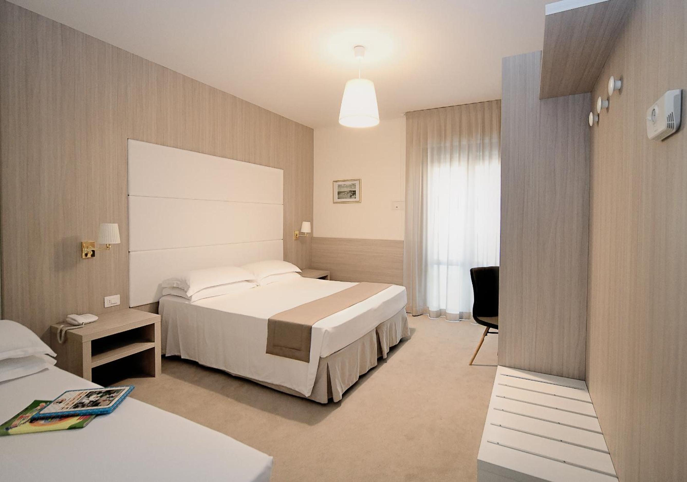 Budget Triple Room - Photo 1