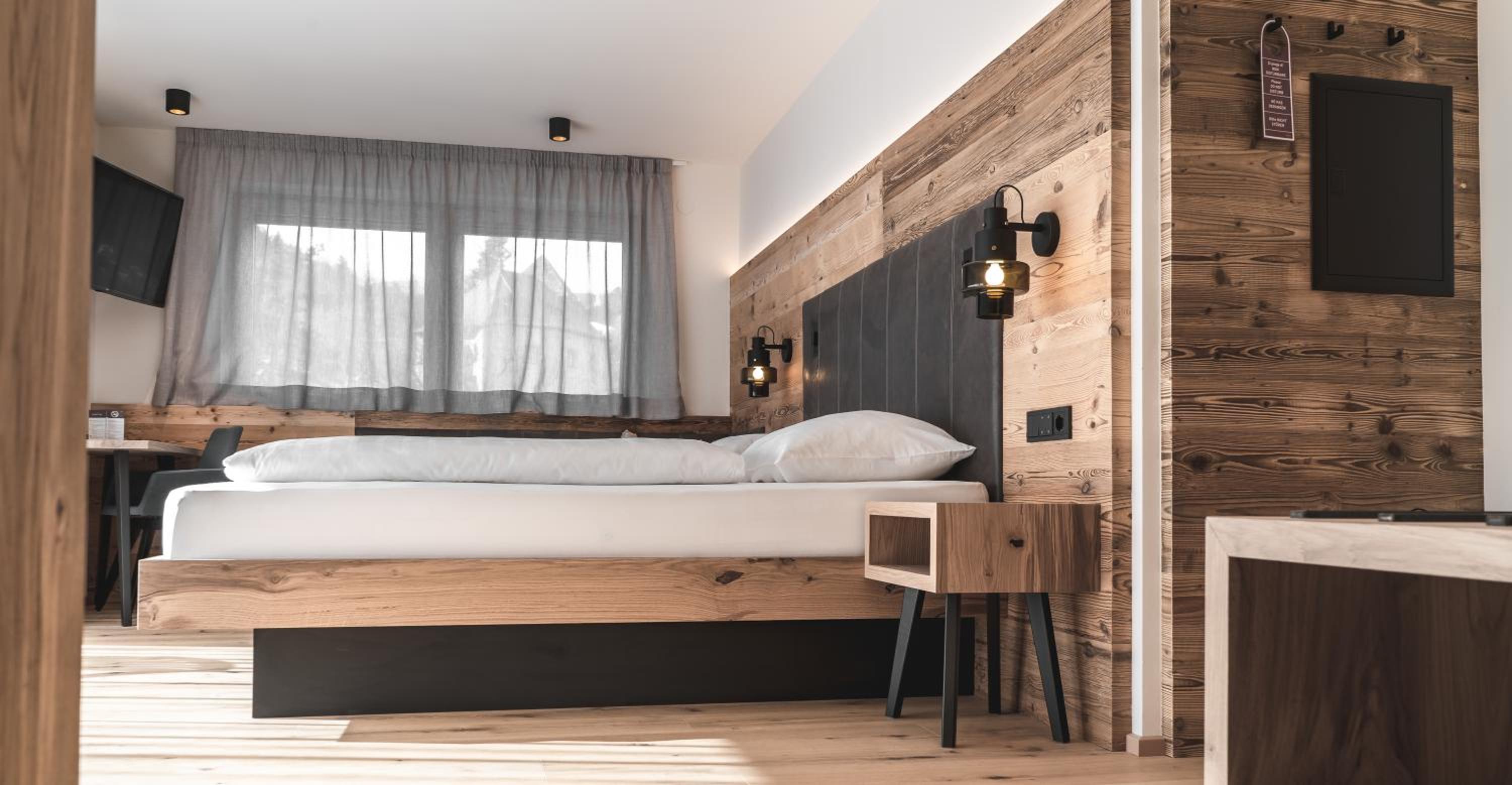 Standard Double Room - Photo 17