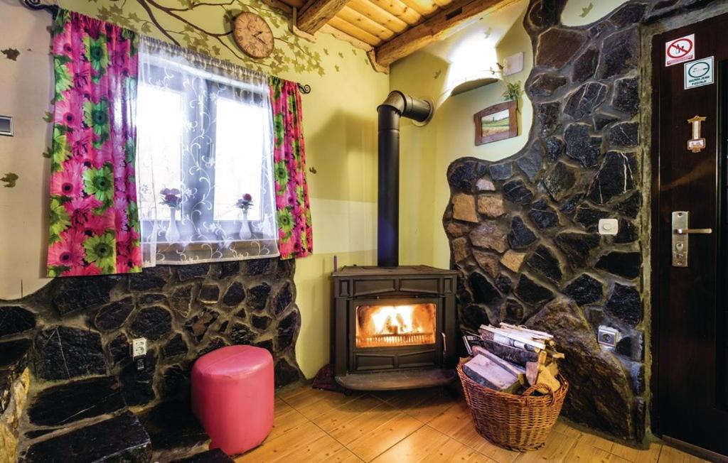 Two-Bedroom Chalet - Photo 112