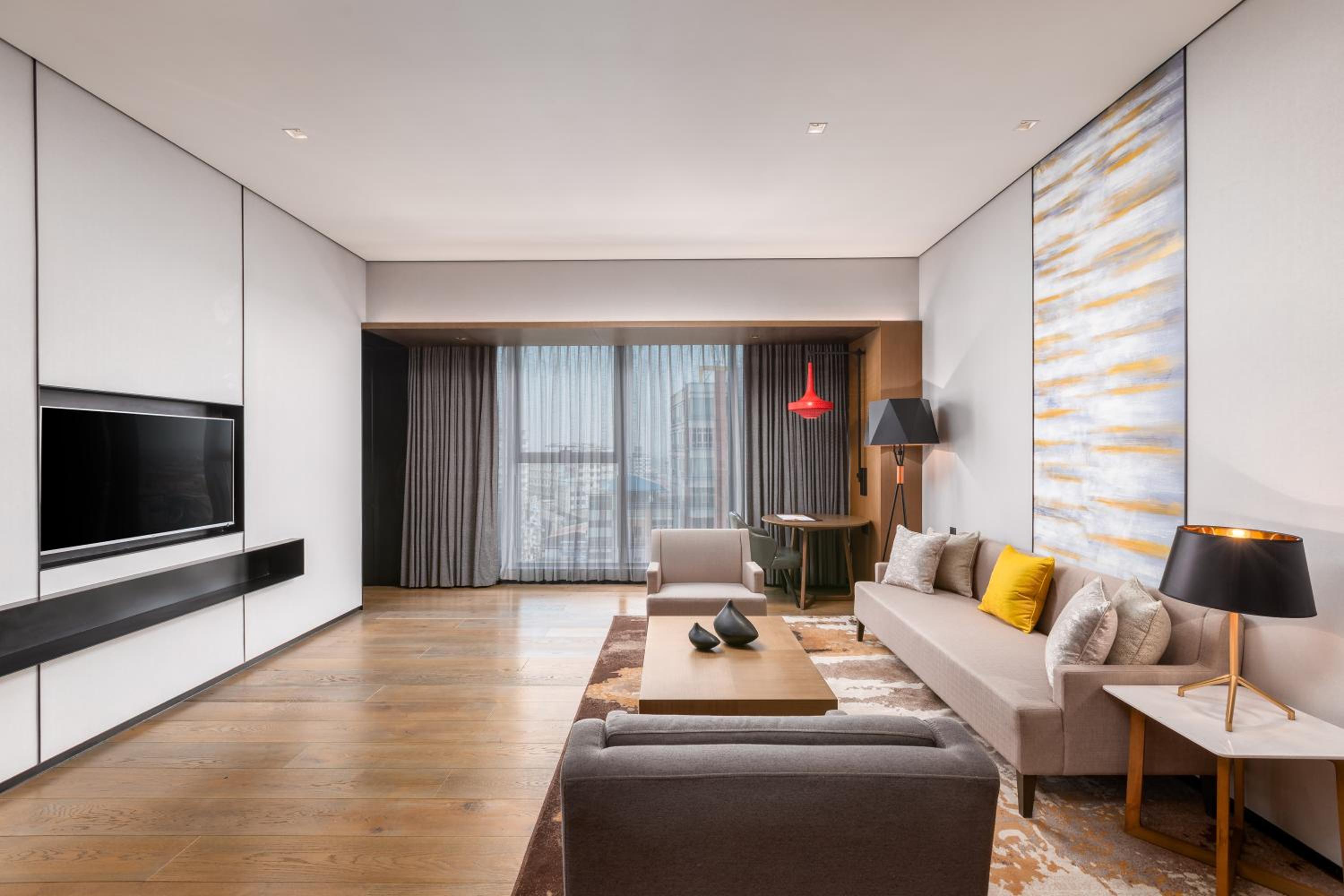 Club Executive Suite photo 2