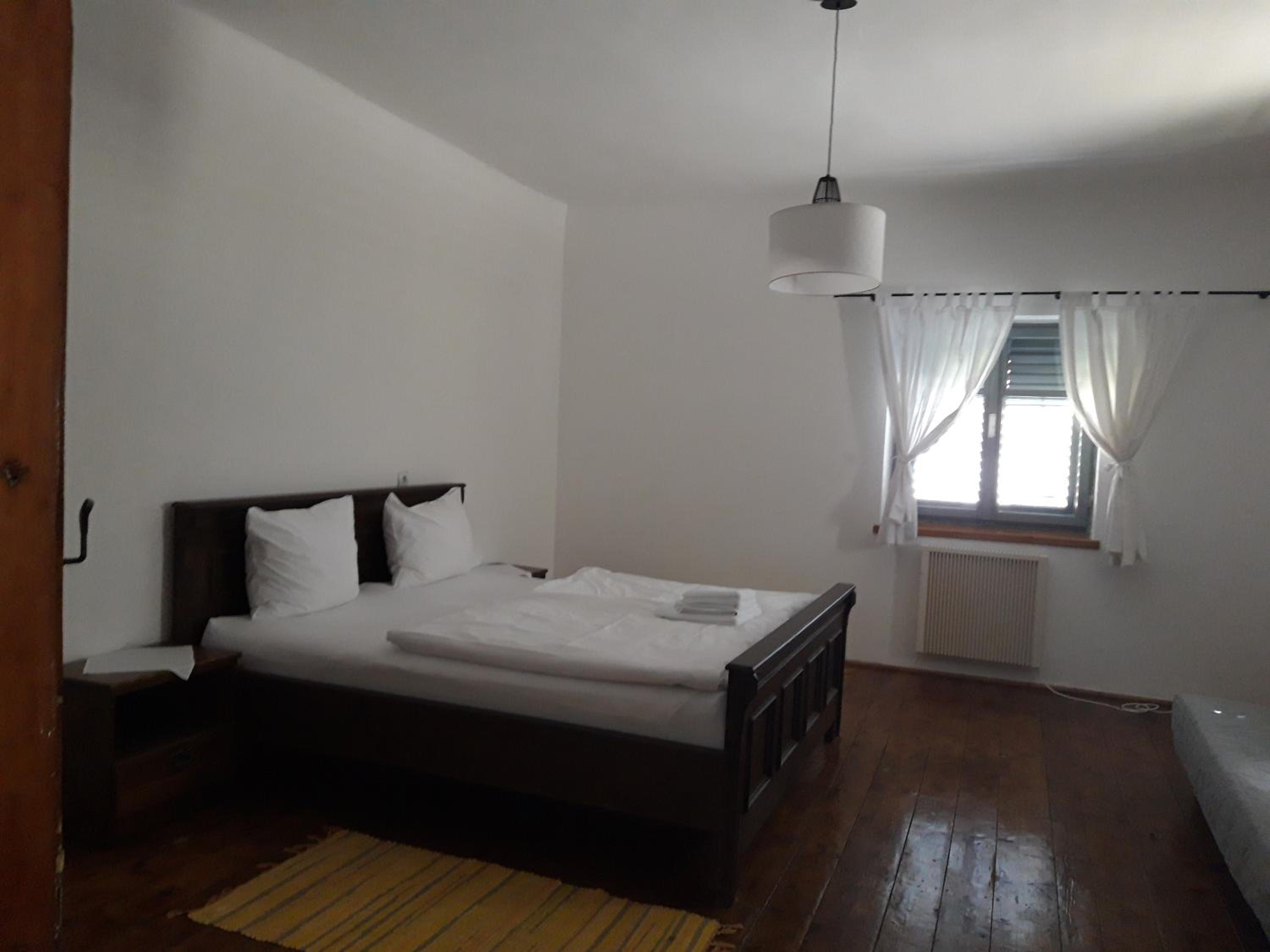 Two-Bedroom Townhouse - Photo 5