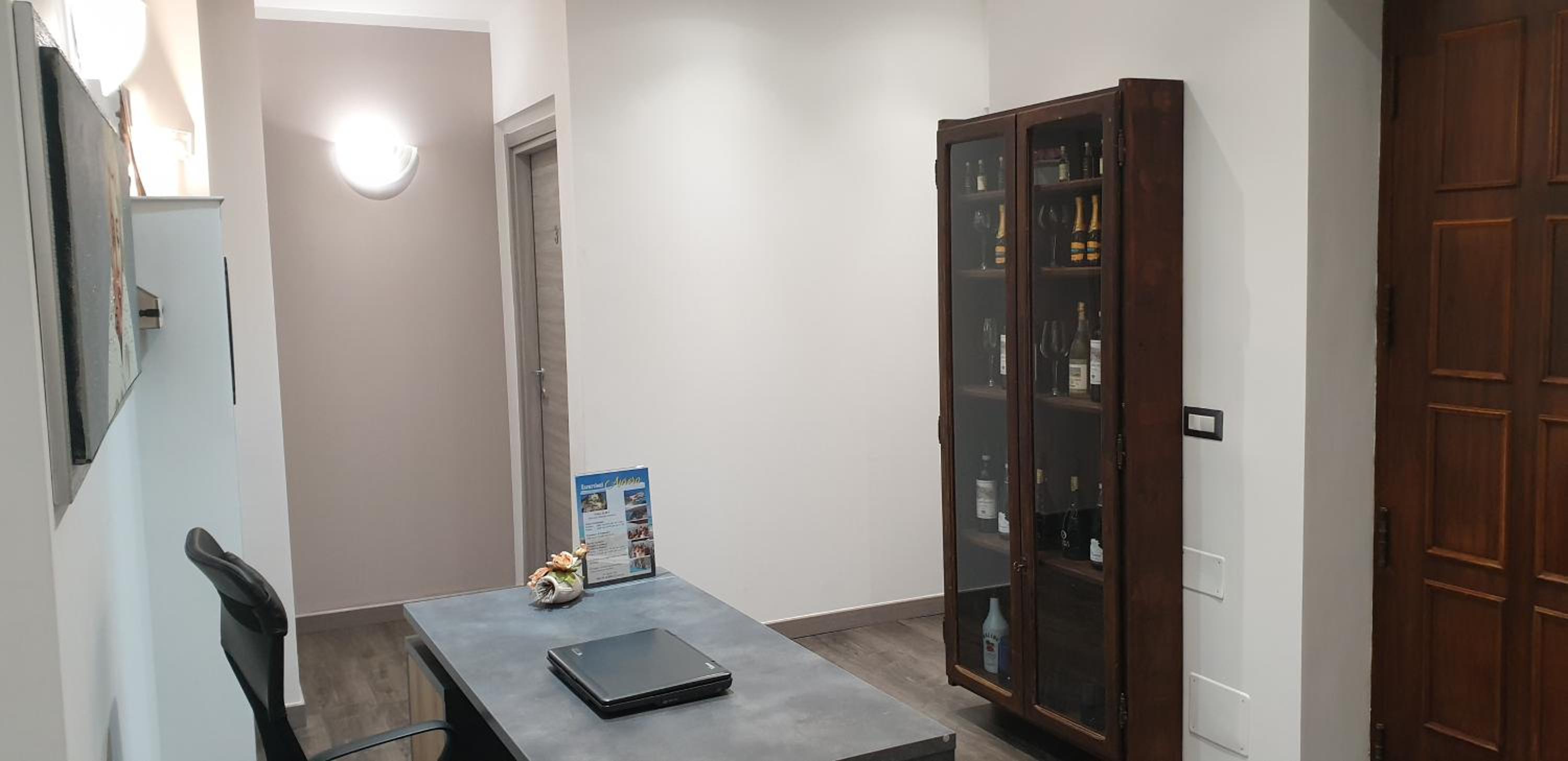 Deluxe Room (2 Adults + 1 Child)