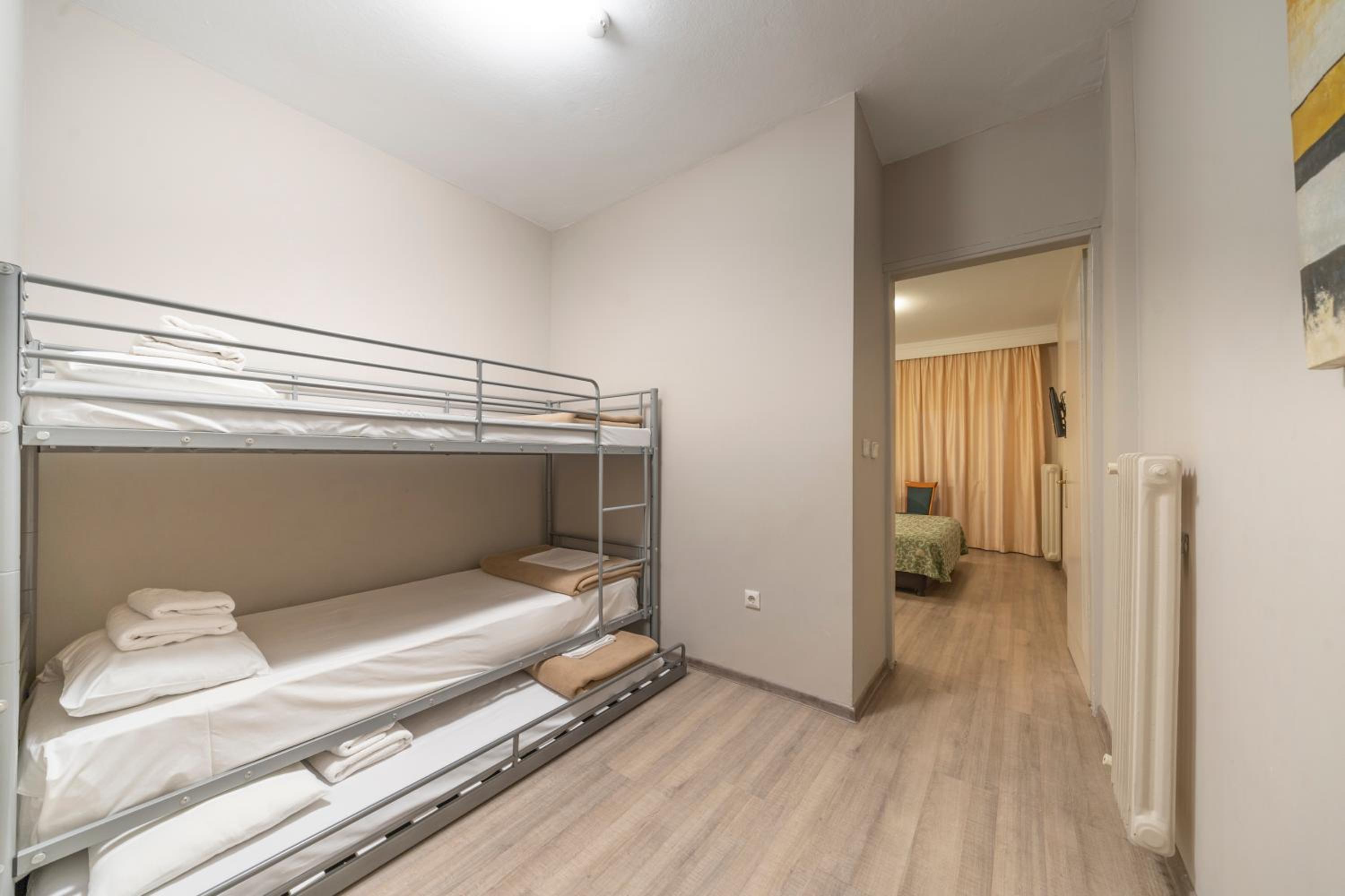 Family Room with Bunk Bed - Photo 2