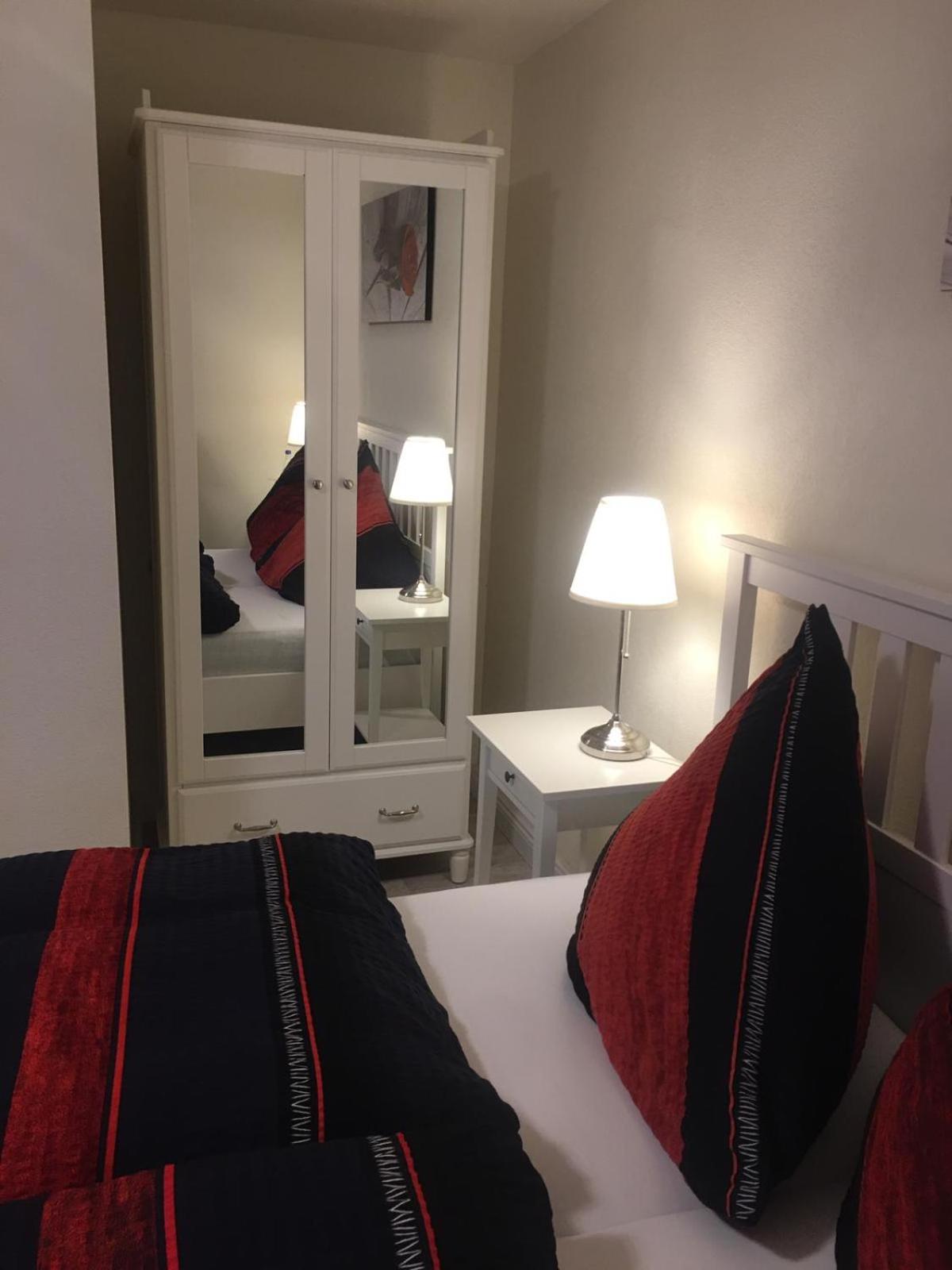 Double Room - Photo 3