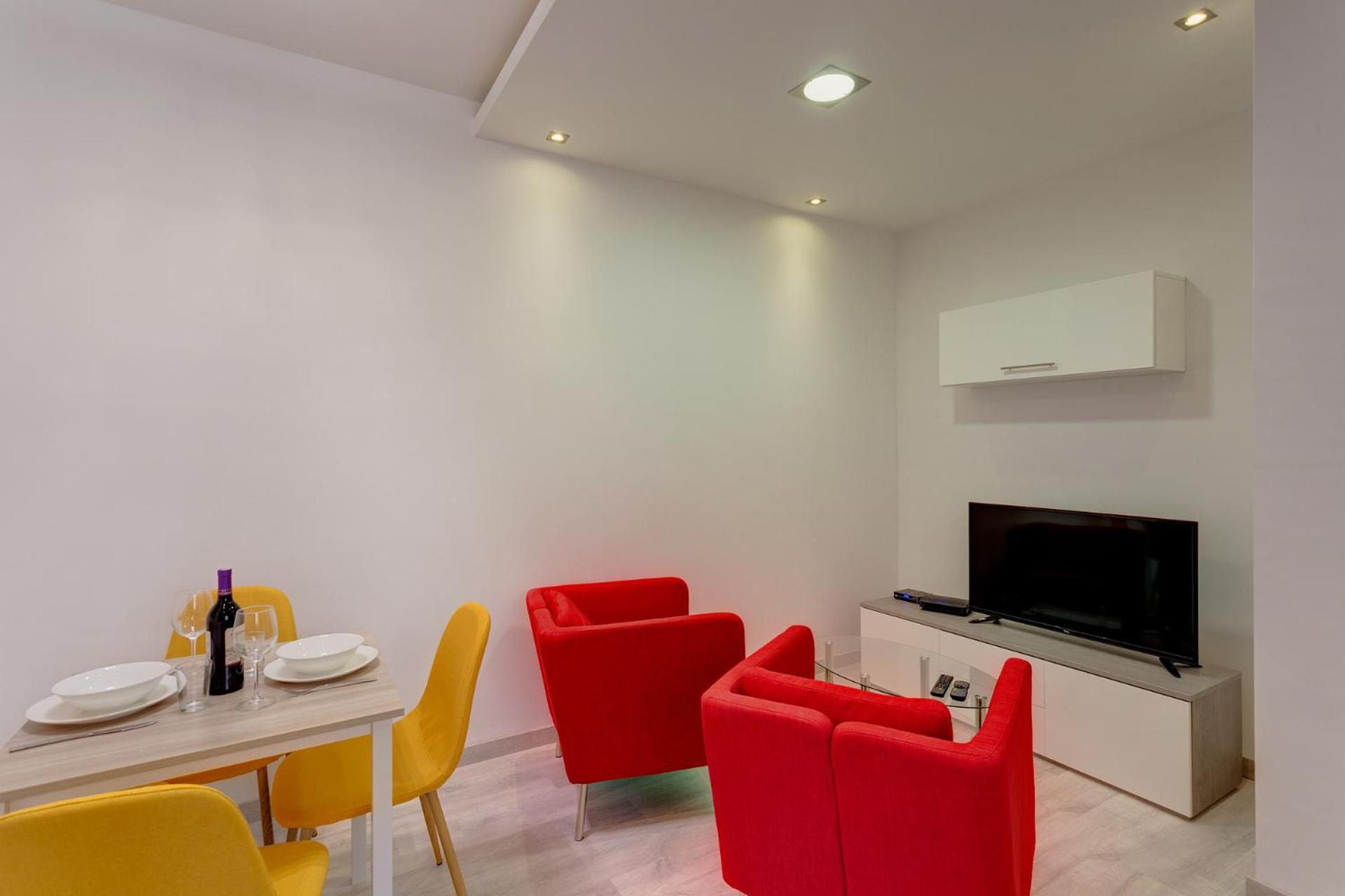 One-Bedroom Apartment