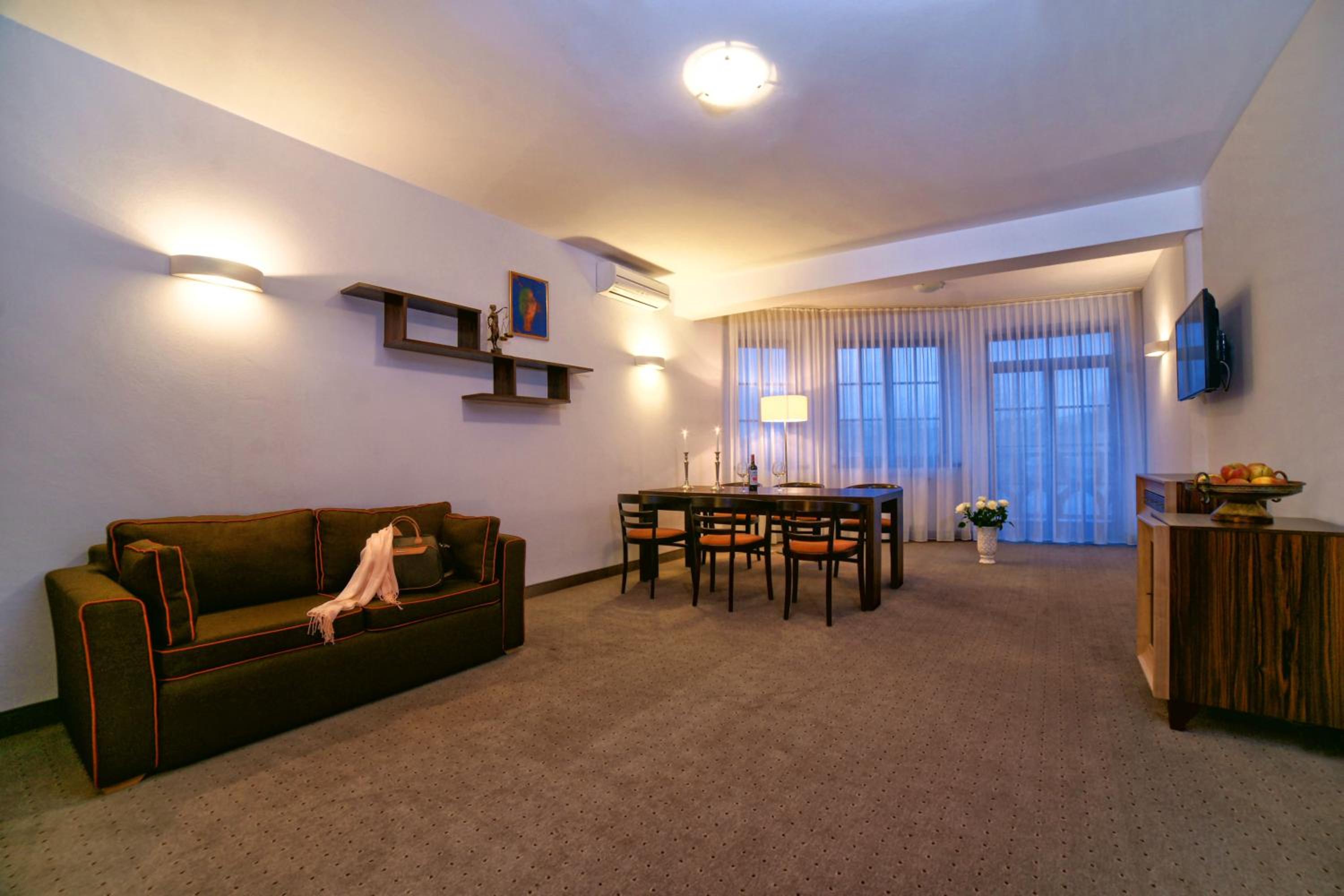 VIP Suite with Lake View photo 1