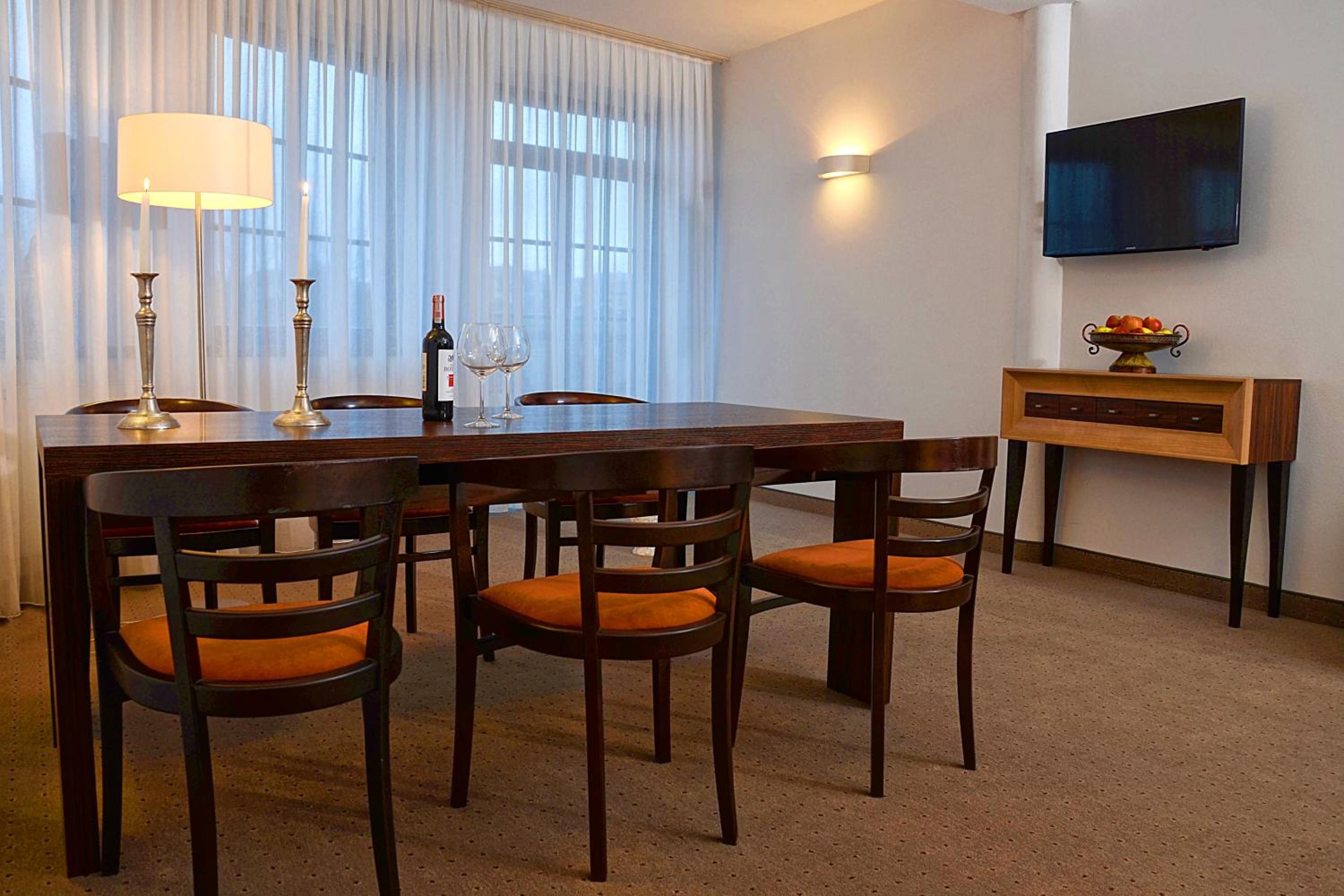 VIP Suite with Lake View photo 2