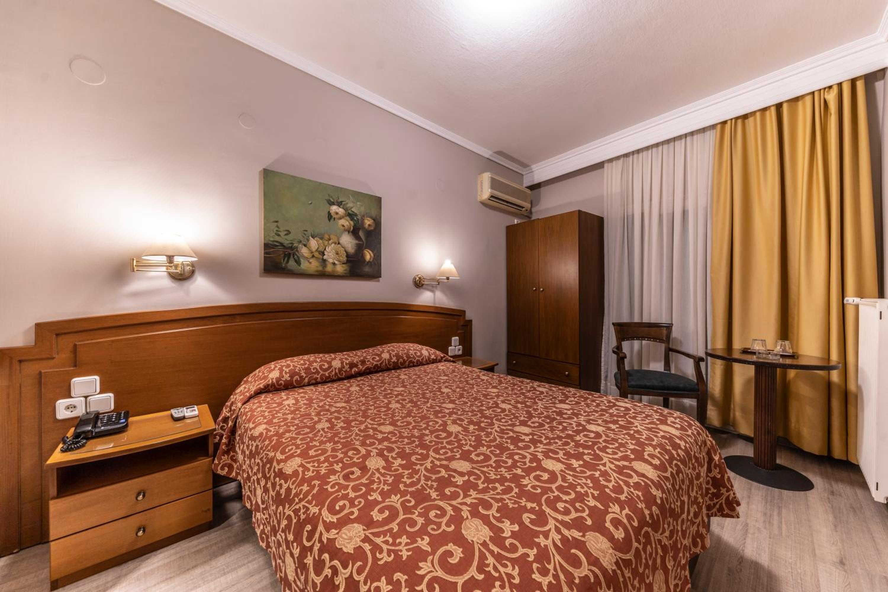 Double Room - Photo 4