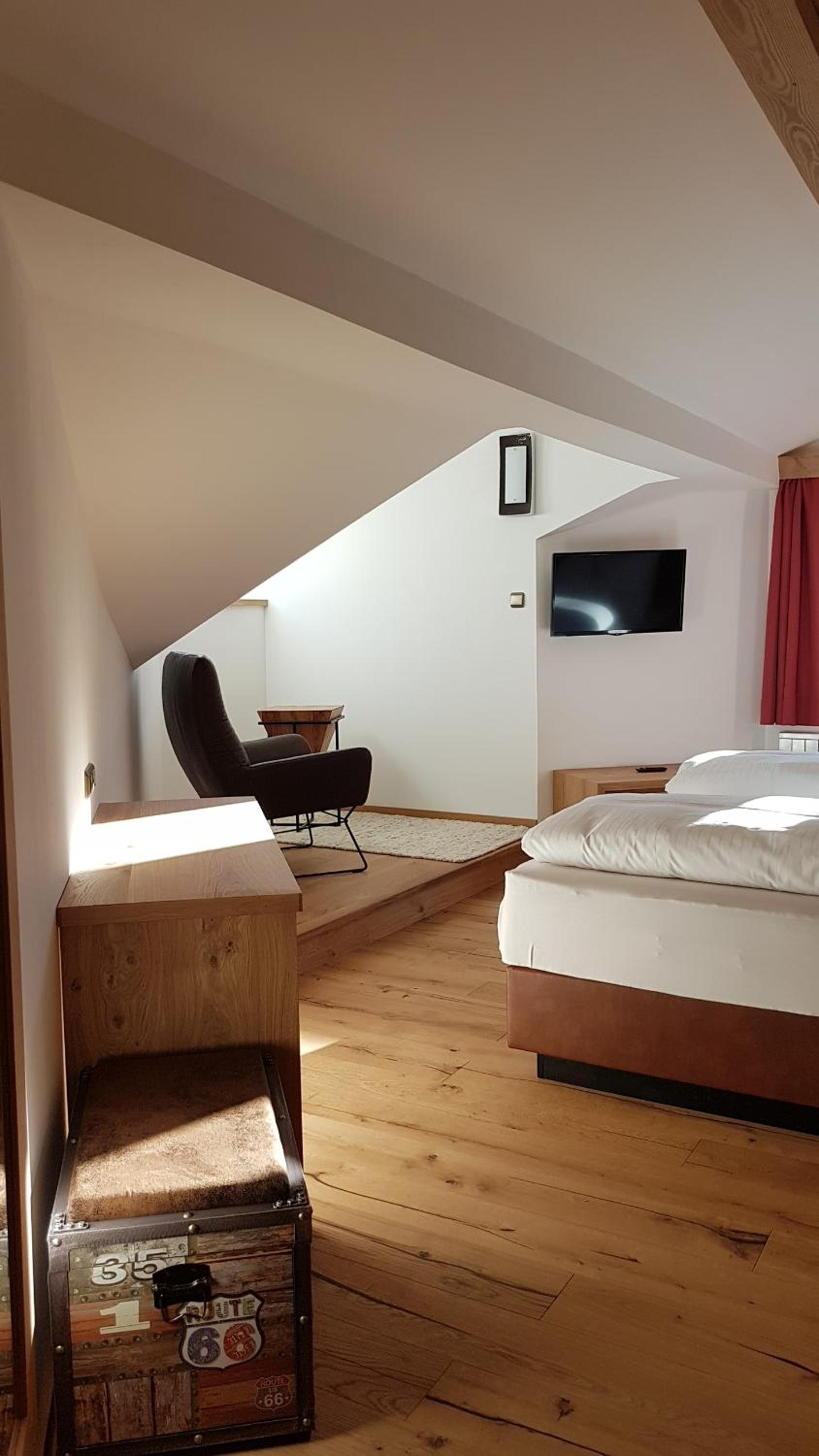 Suite - Photo 42