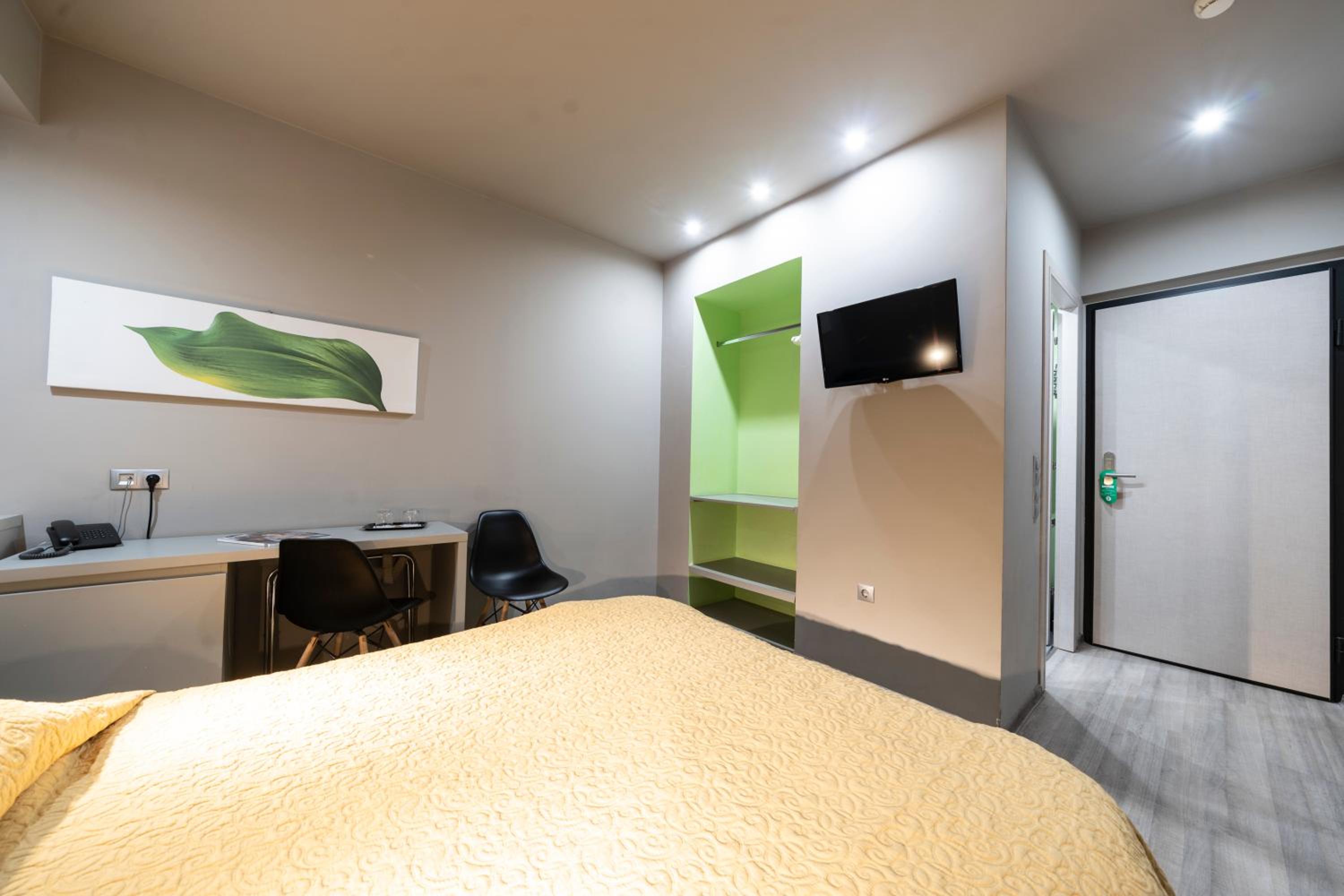 Superior Double Room - Photo 3