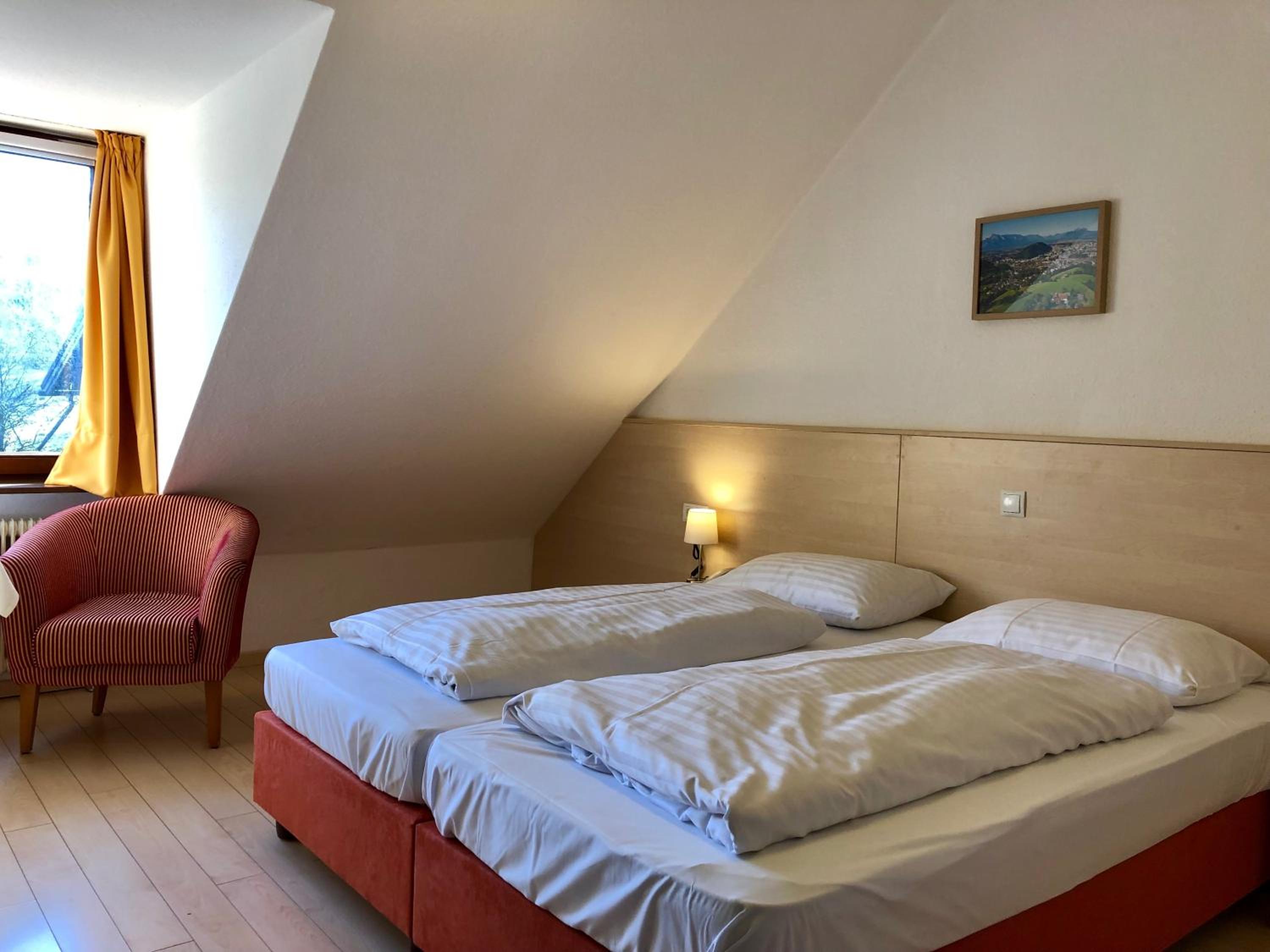 Double Room - Photo 7