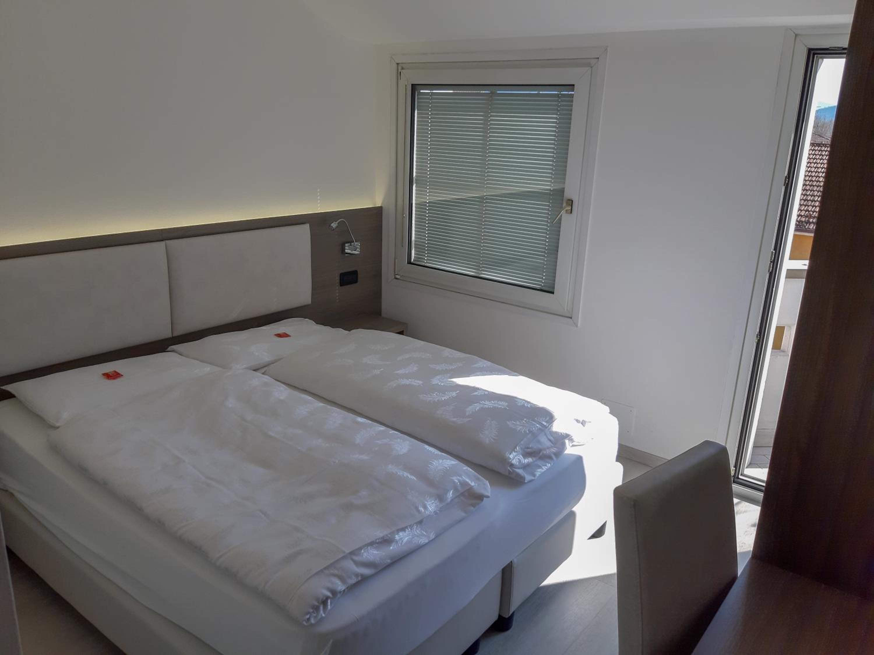 Economy Double Room photo 1