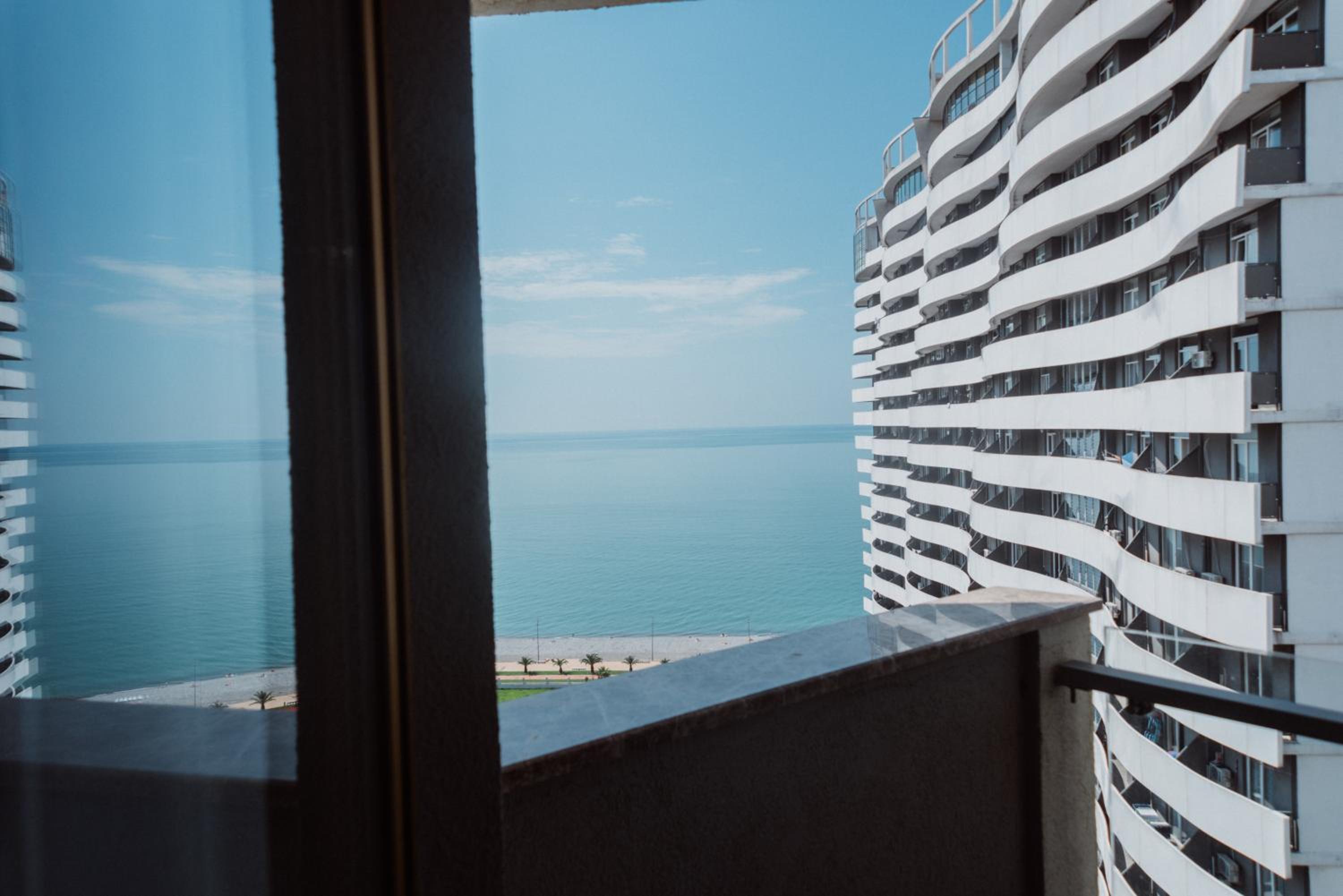Standard Double or Twin Room with Sea View - Photo 18
