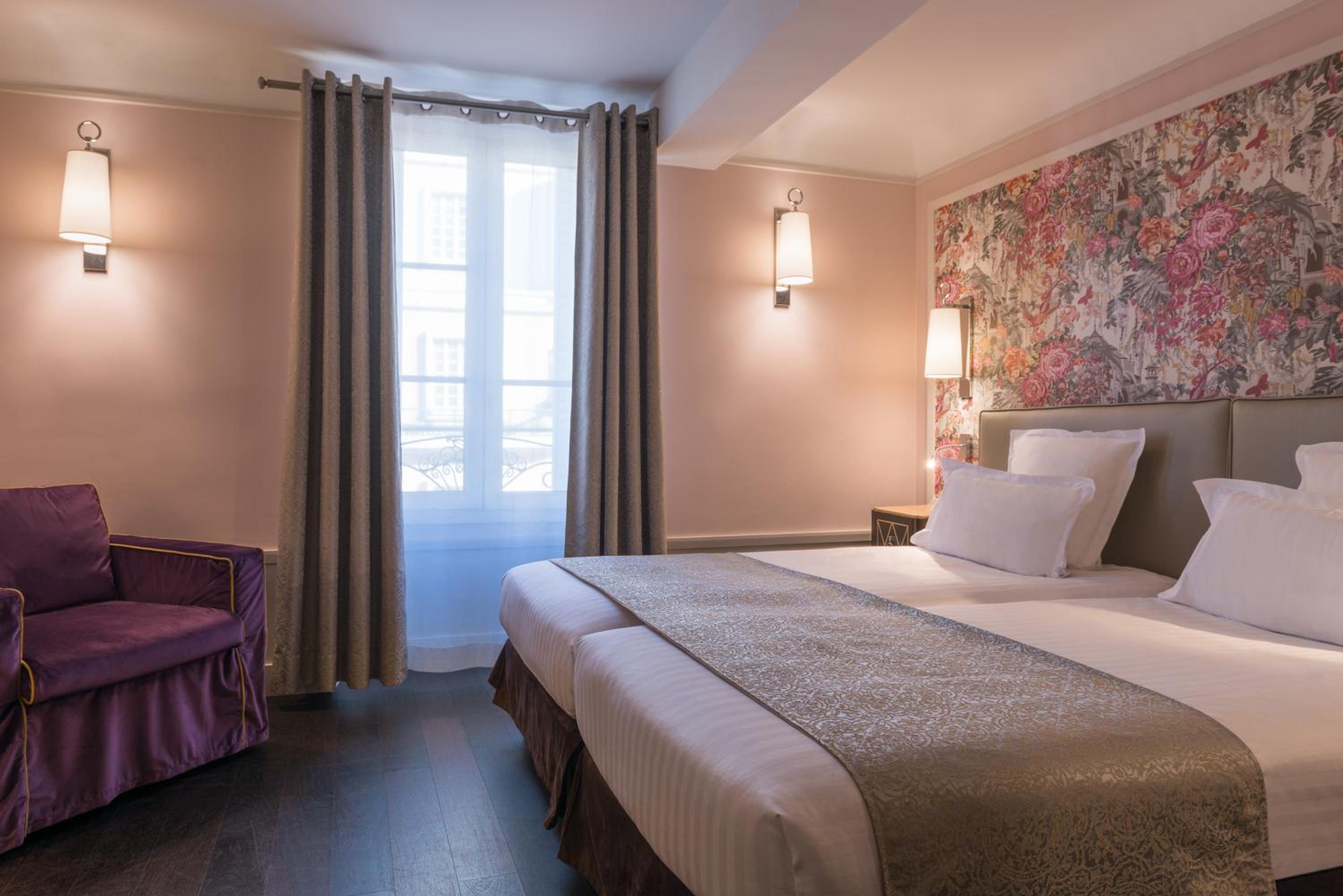 Superior Room with Sofa Bed photo 2