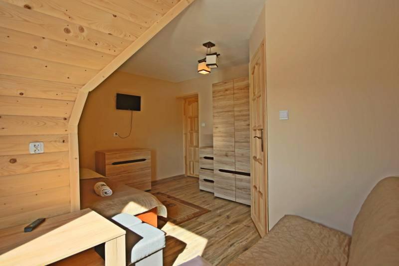 Twin Room - Photo 1